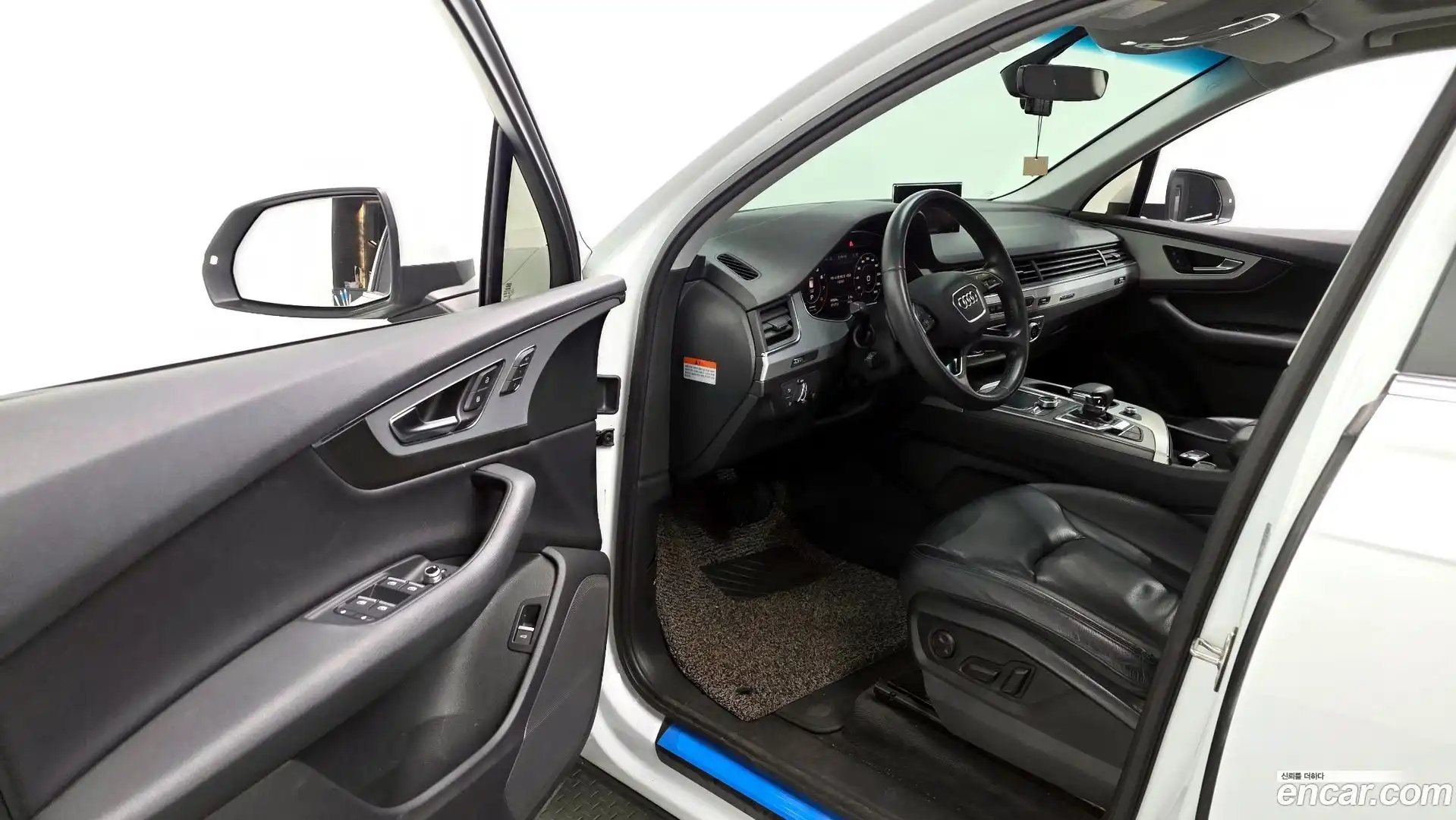 Q7 Audi 2019.10-INNER-010