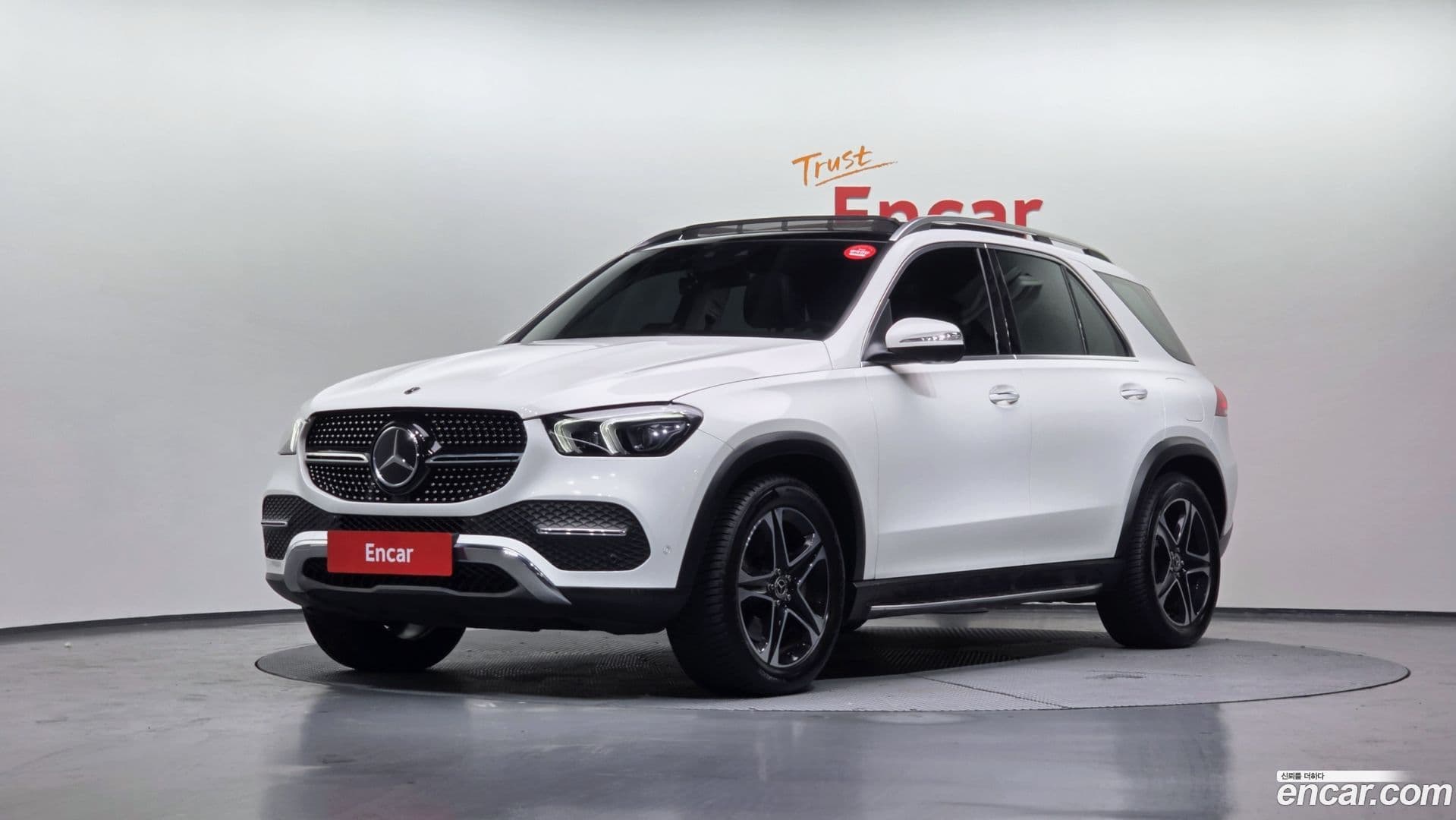 Main__Slider__Photo:GLE-Class Mercedes-Benz 2022.2-0