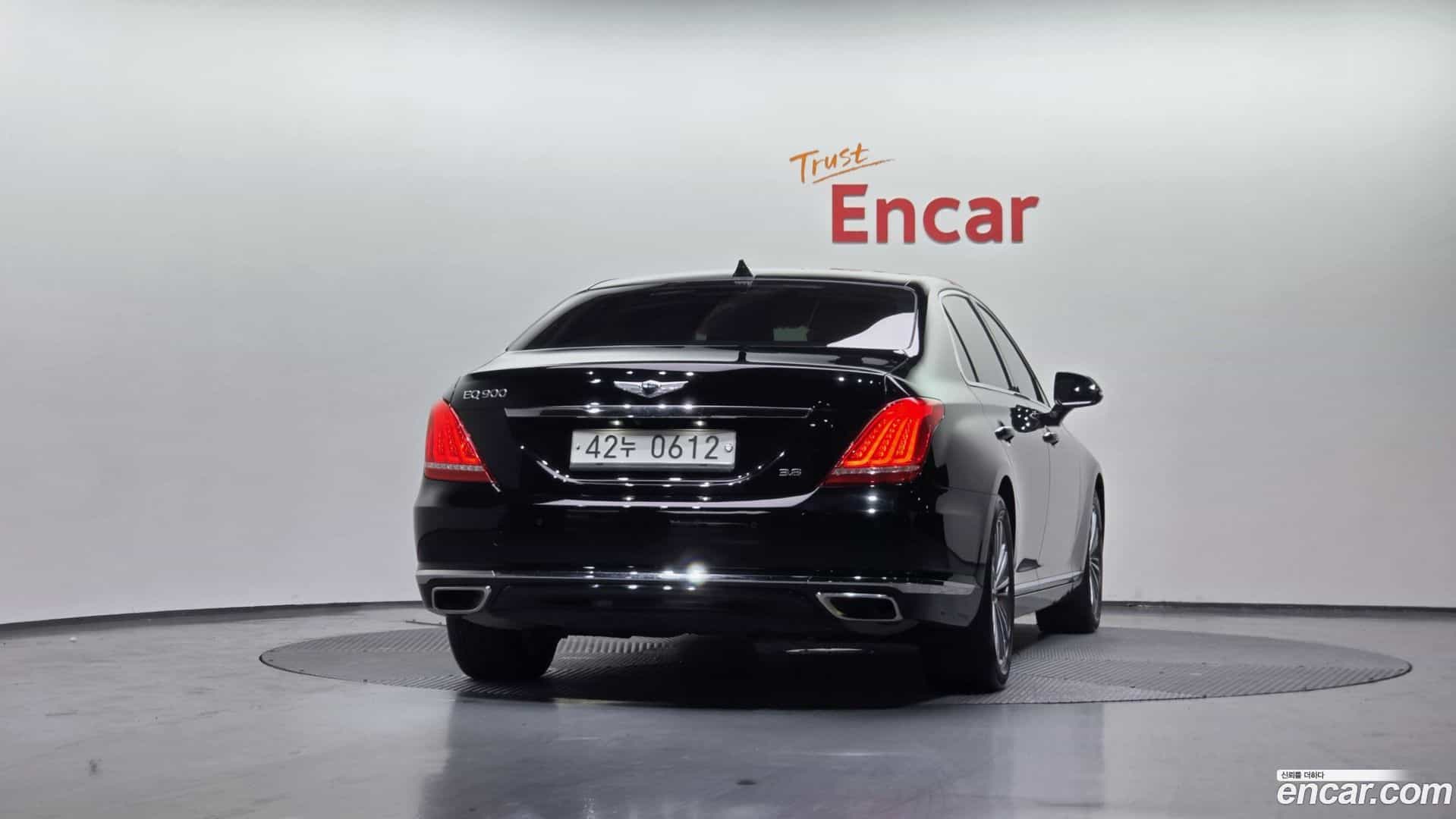 EQ900 Genesis 2016.5-OUTER-004