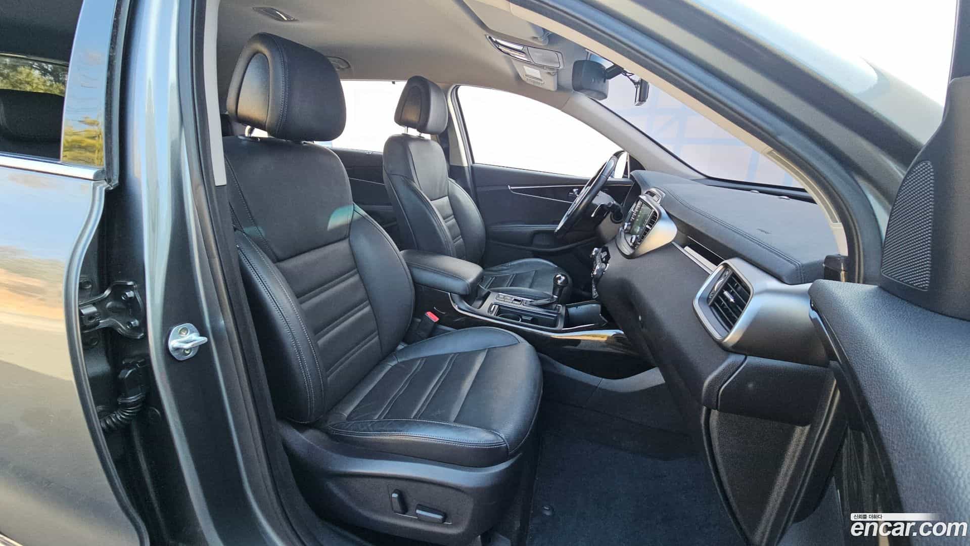 Sorento Kia 2016.2-OPTION-015