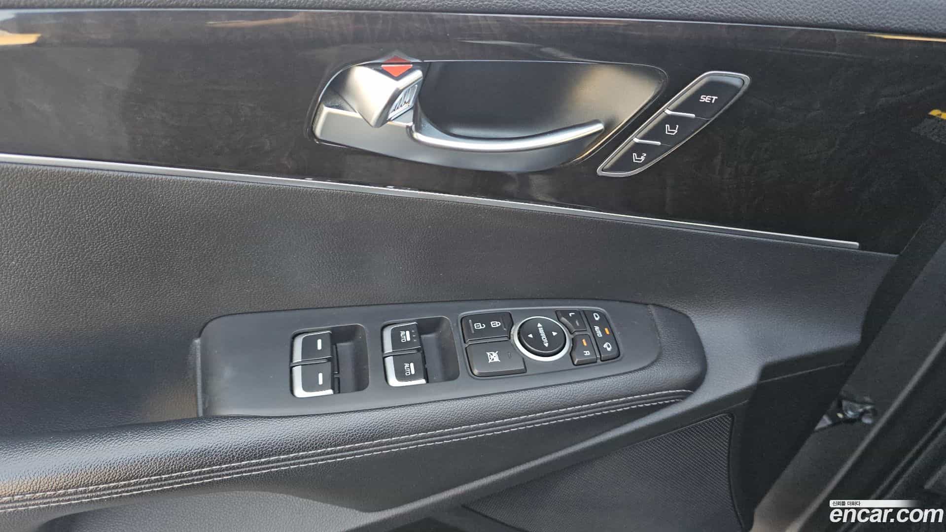Sorento Kia 2016.2-OPTION-021