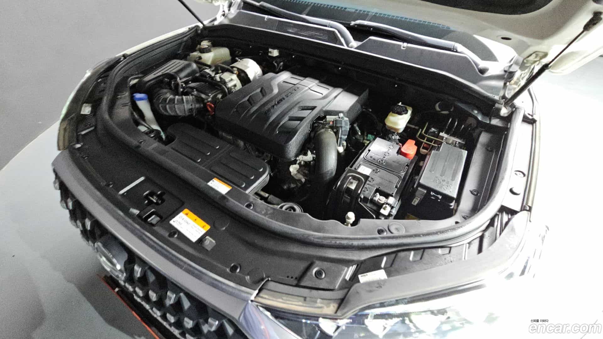 Rexton KG Mobility 2021.4-INNER-006