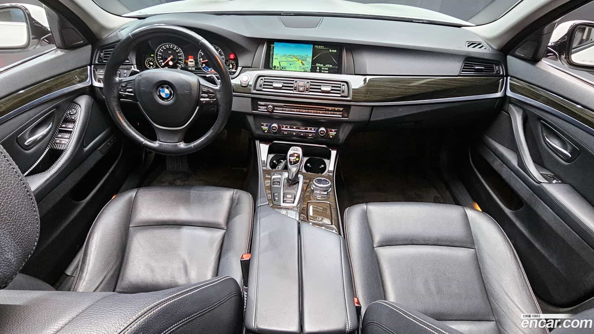 5-Series BMW 2014.6-INNER-007