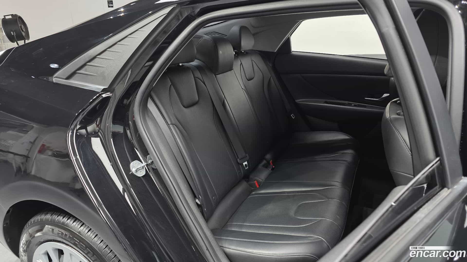 AVANTE Hyundai 2020.11-OPTION-016