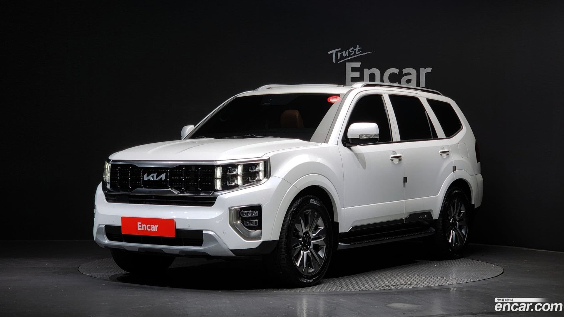 Main__Slider__Photo:Mohave Kia 2022.9-0