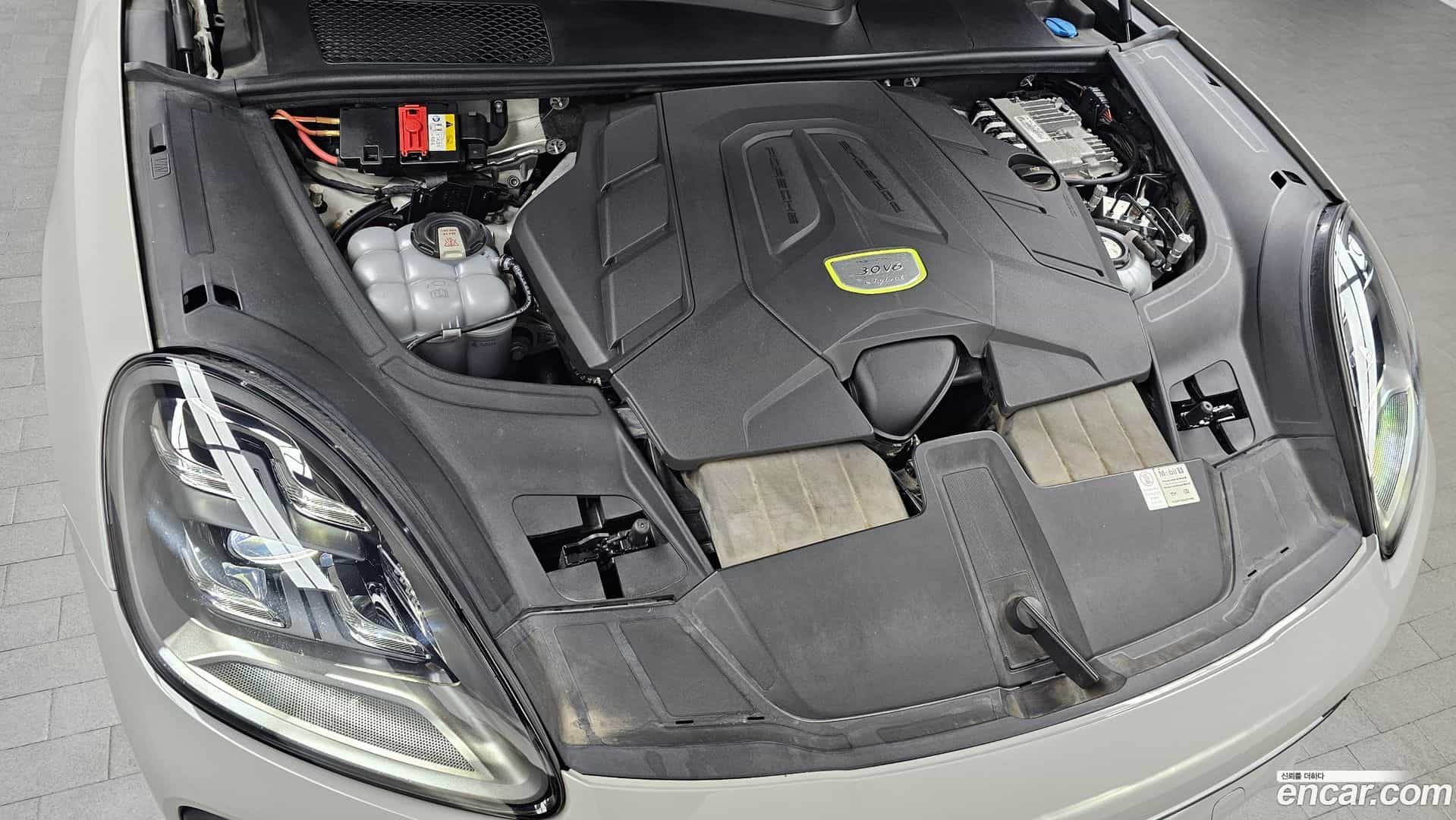 Cayenne Porsche 2021.2-INNER-006