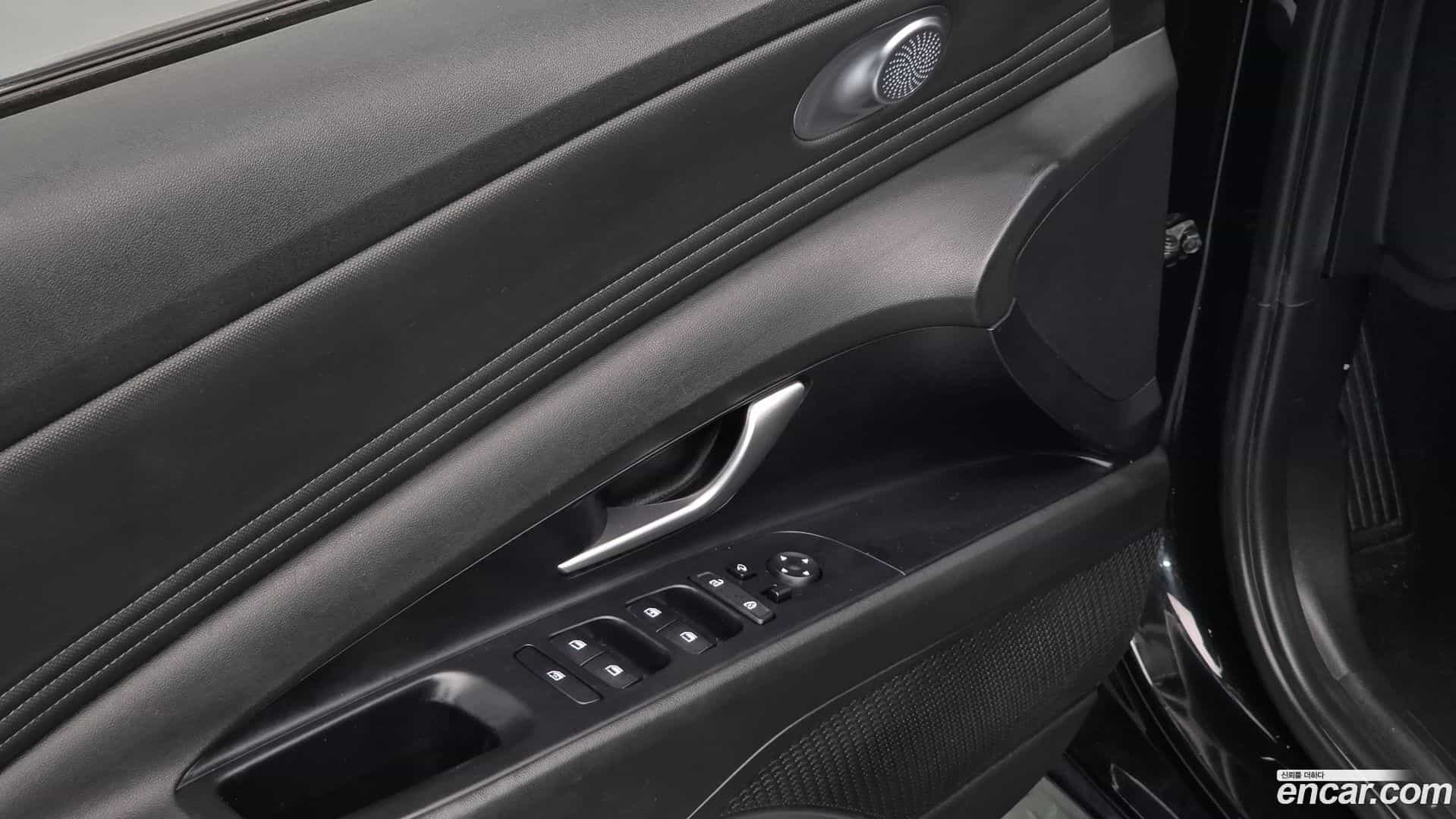 AVANTE Hyundai 2020.6-OPTION-021
