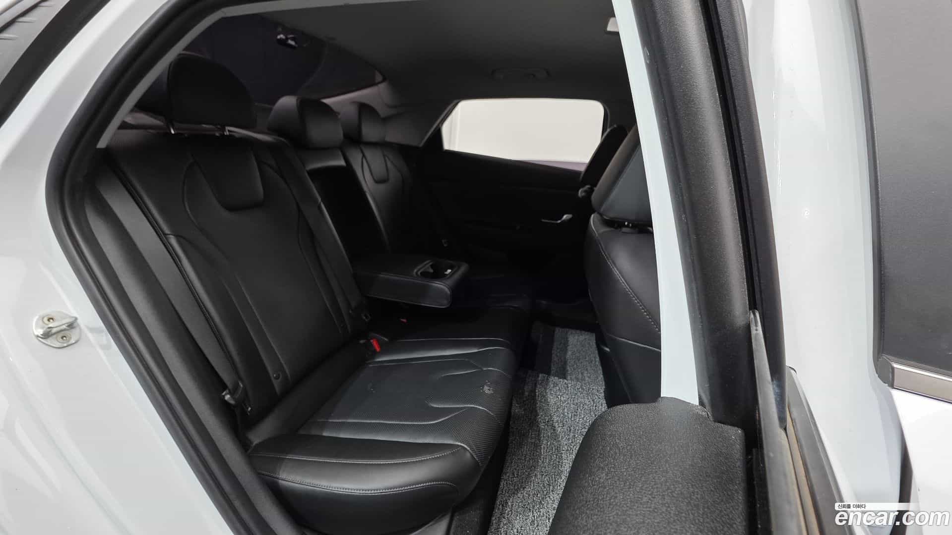 AVANTE Hyundai 2021.11-OPTION-022