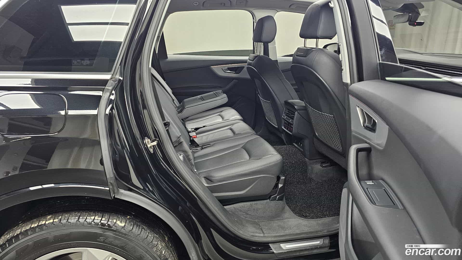 Q7 Audi 2022.4-OPTION-016