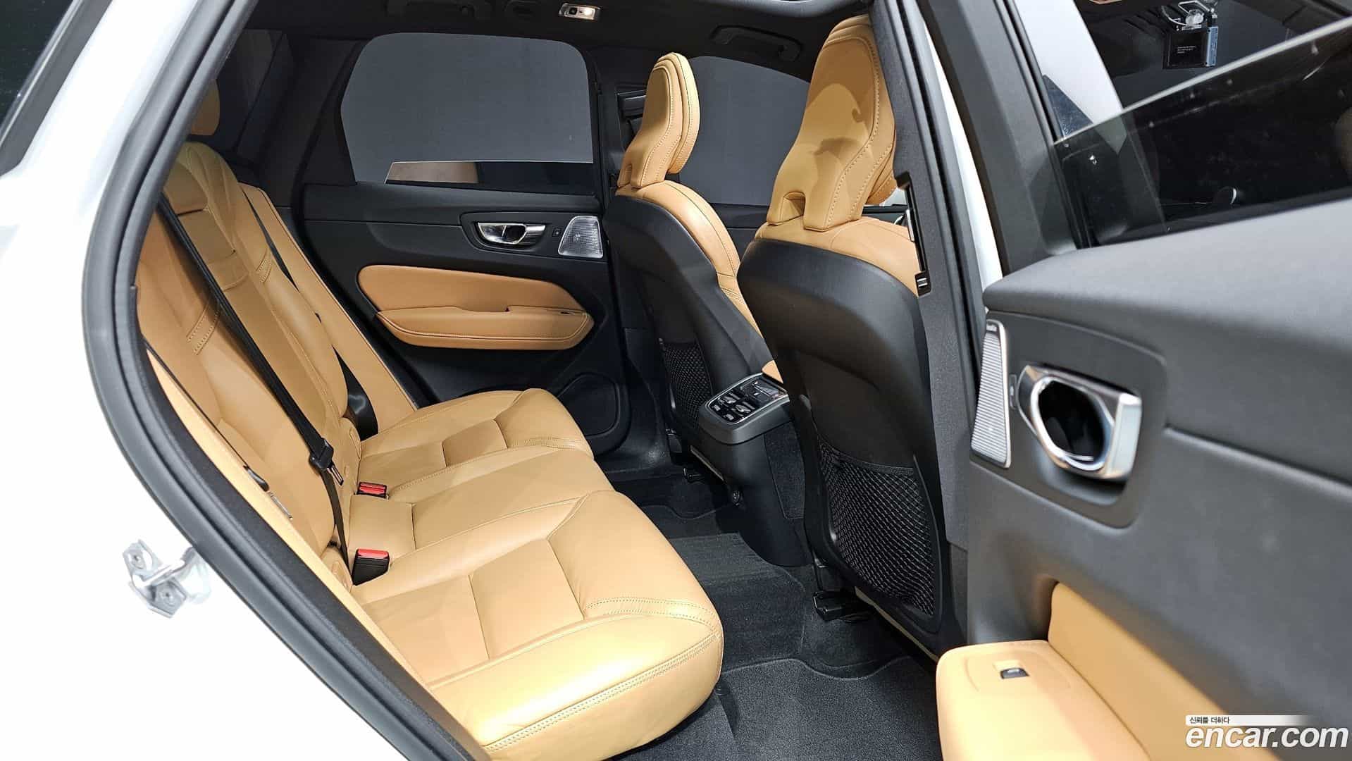 XC60 Volvo 2021.3-OPTION-015