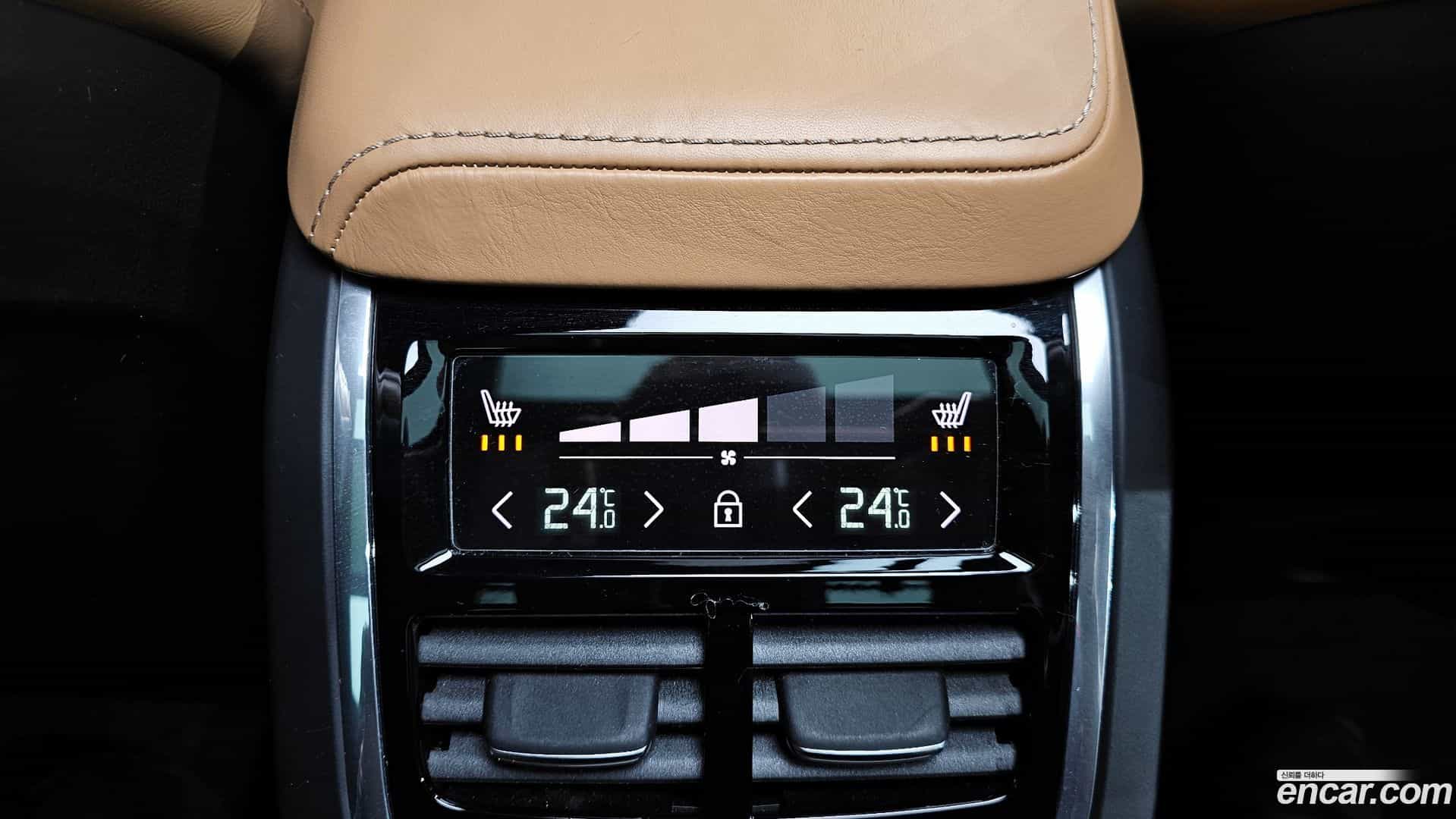 XC60 Volvo 2021.3-OPTION-023