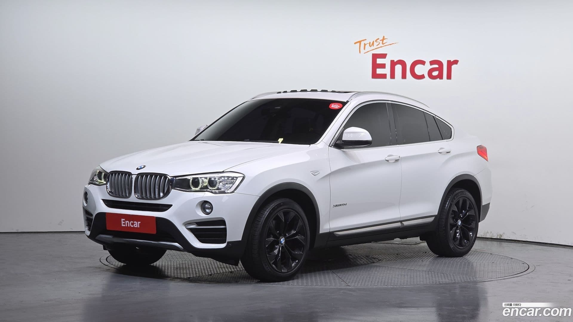 Main__Slider__Photo:X4 BMW 2017.4-0