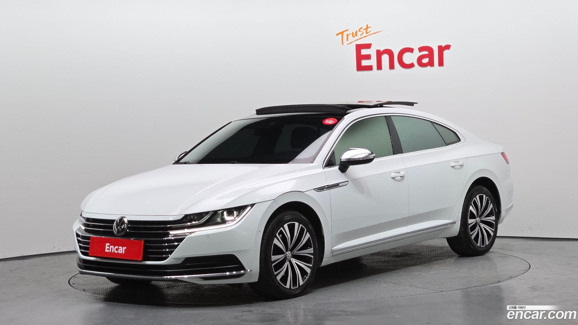 Main__Slider__Photo:Arteon Volkswagen 2019.9-0