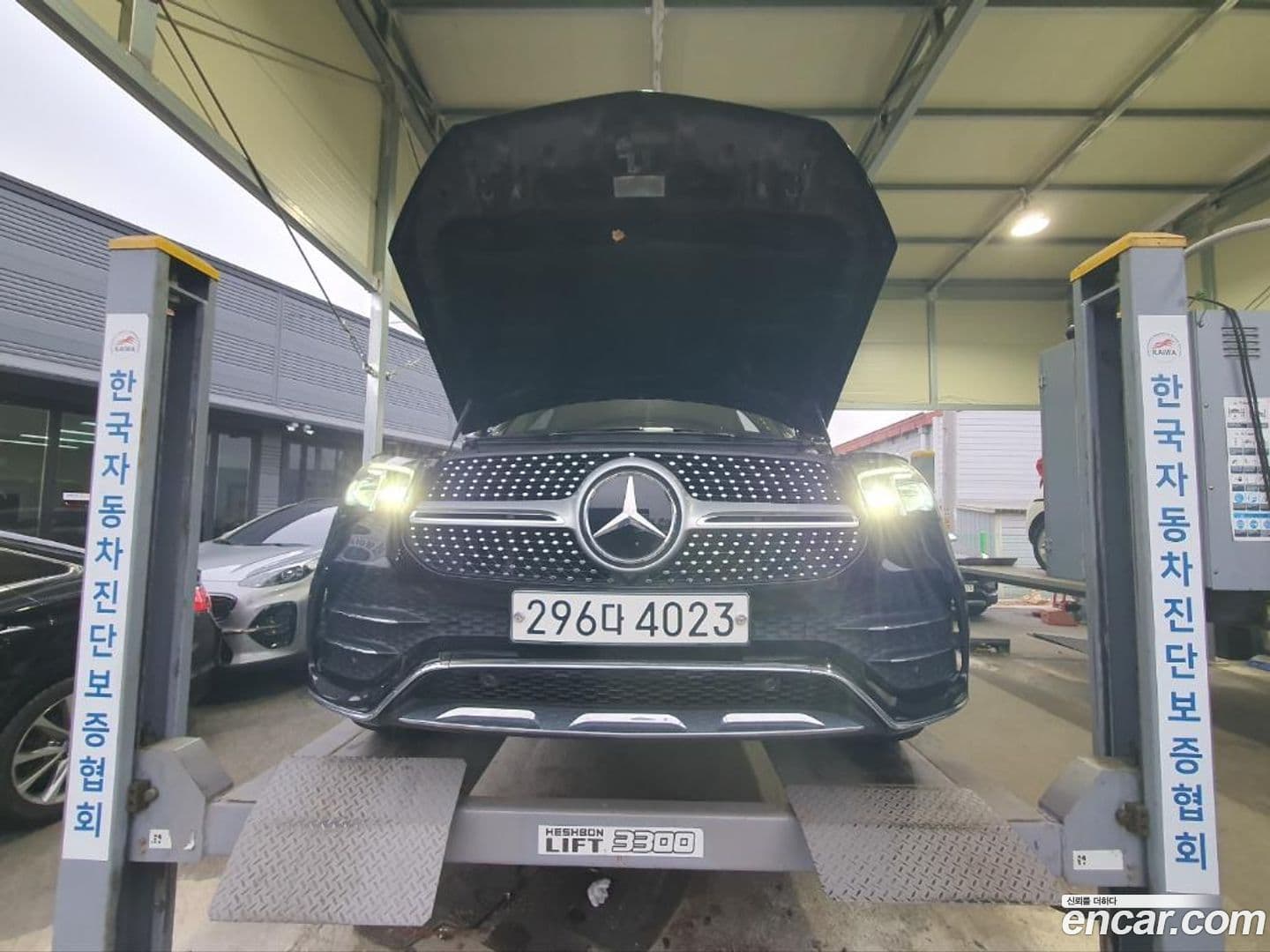 Main__Slider__Photo:GLE-Class Mercedes-Benz 2020.4-0