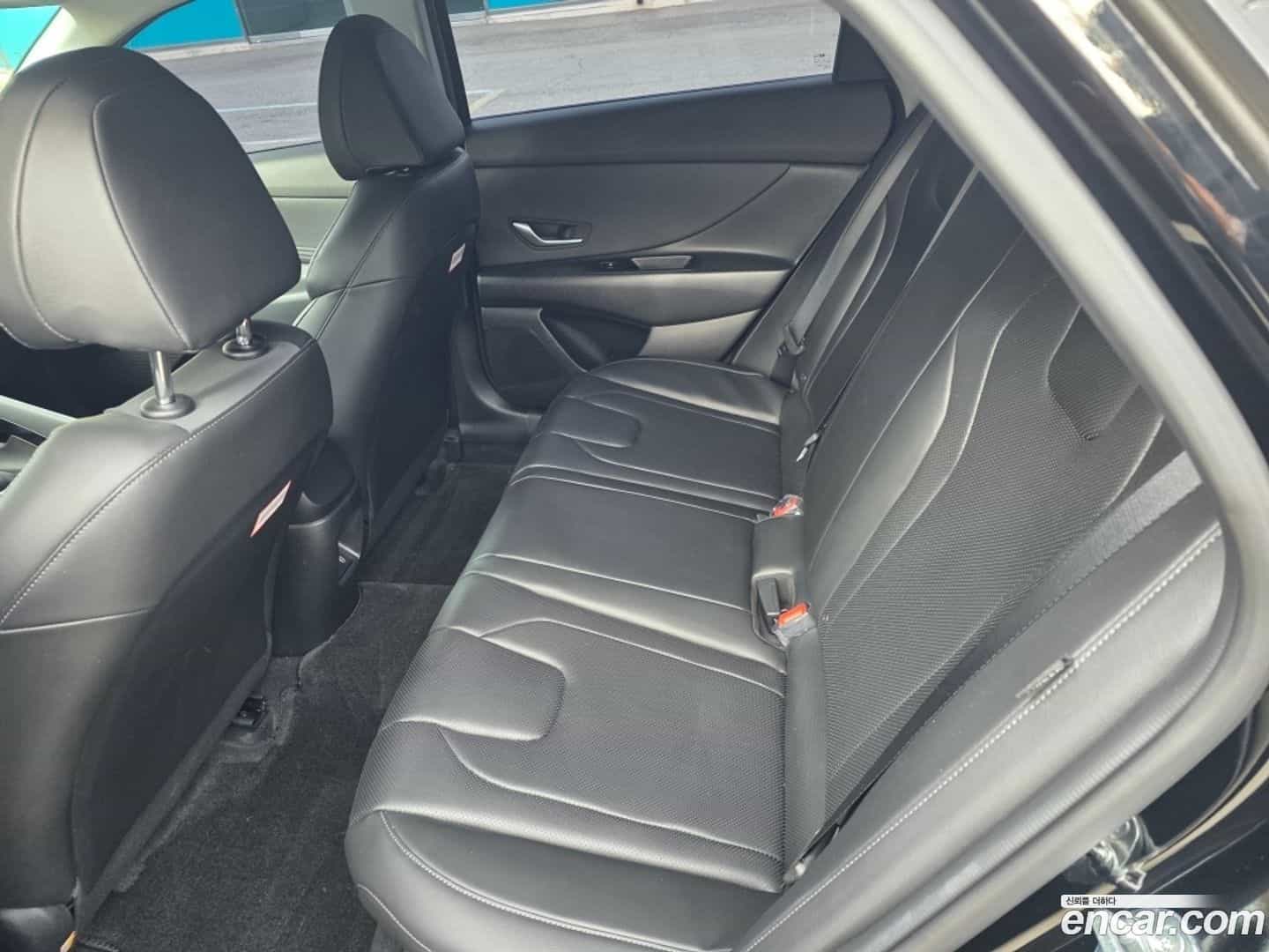 AVANTE Hyundai 2024.4-OPTION-015