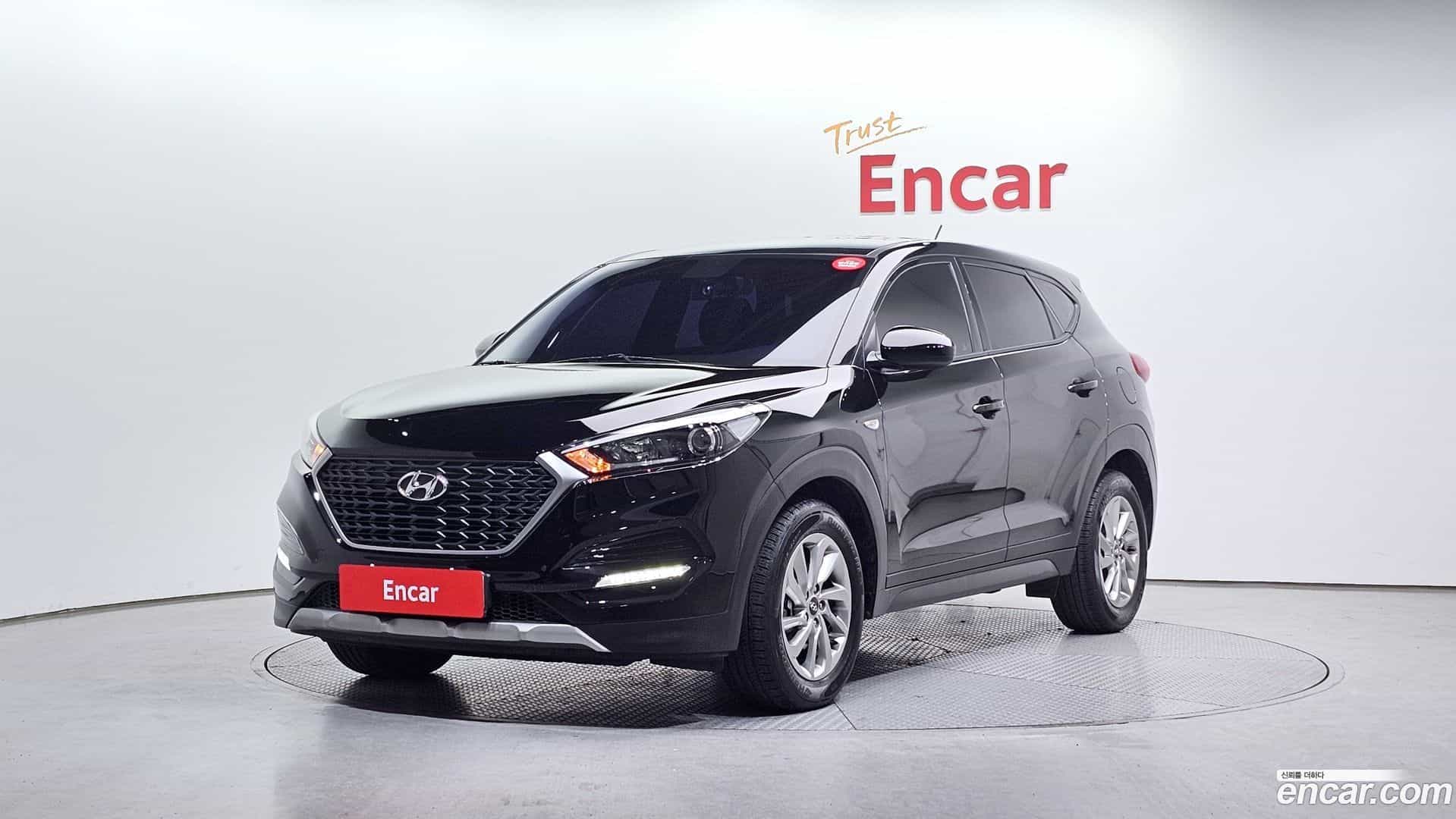 Tucson Hyundai 2017.11-OUTER-001
