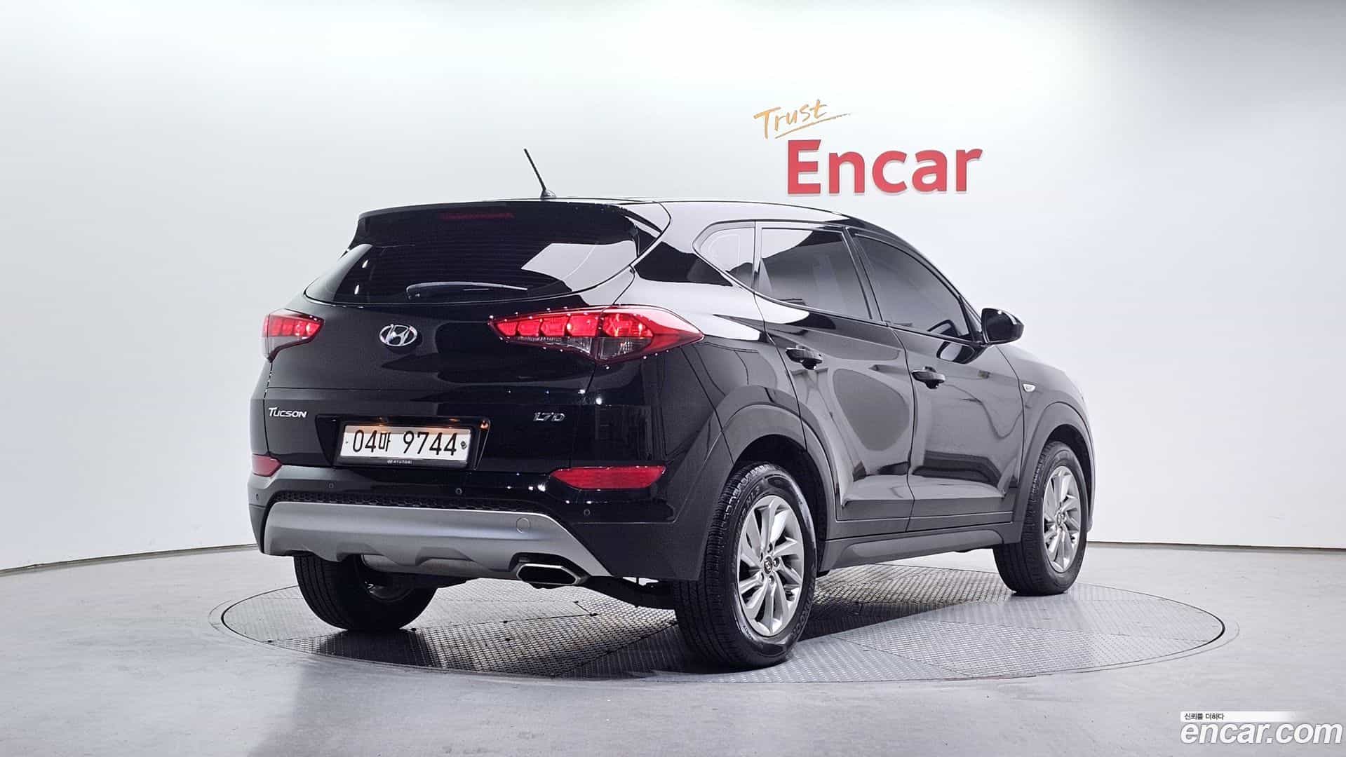 Tucson Hyundai 2017.11-OUTER-002