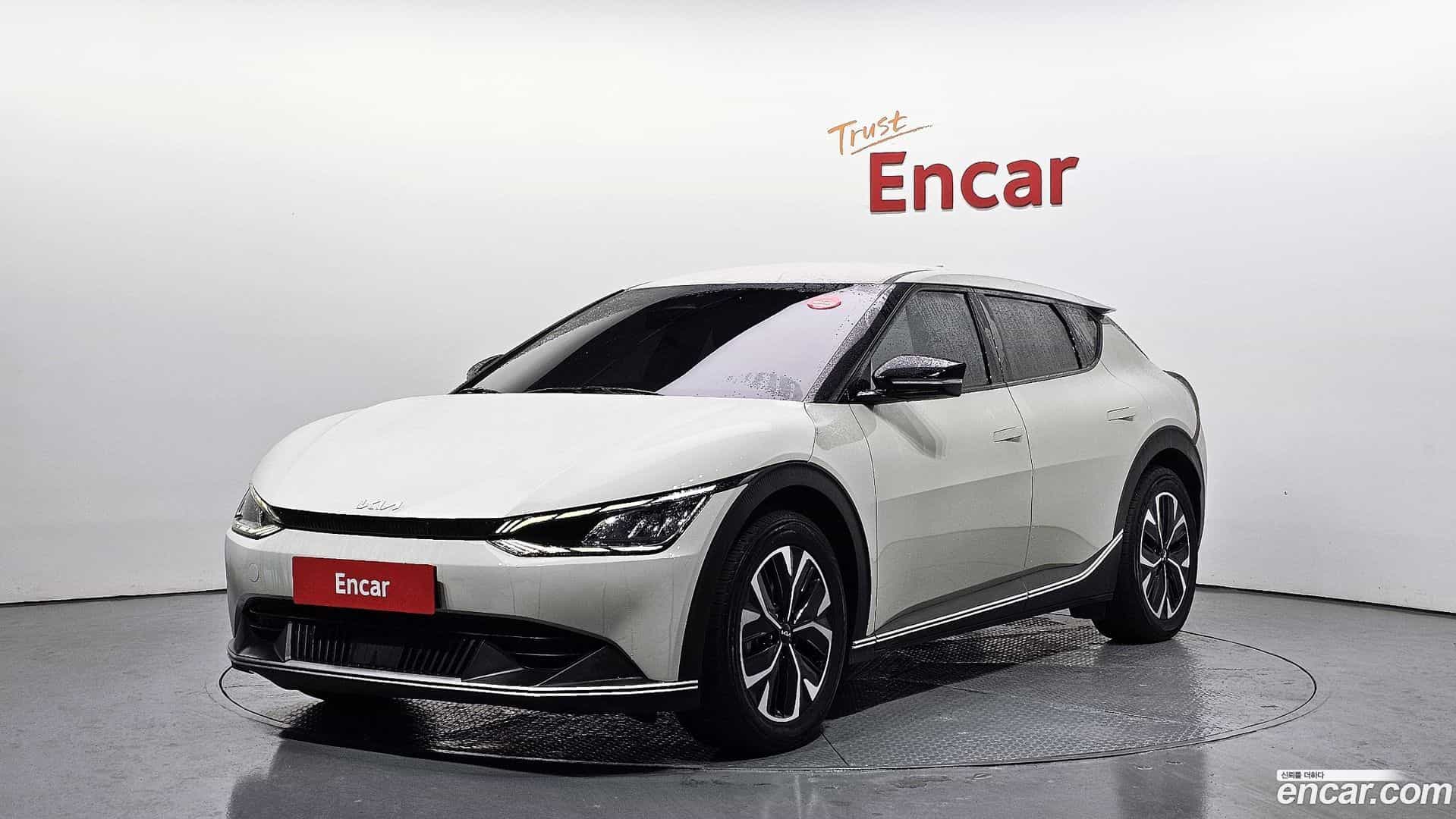 EV6 Kia 2021.10-OUTER-001
