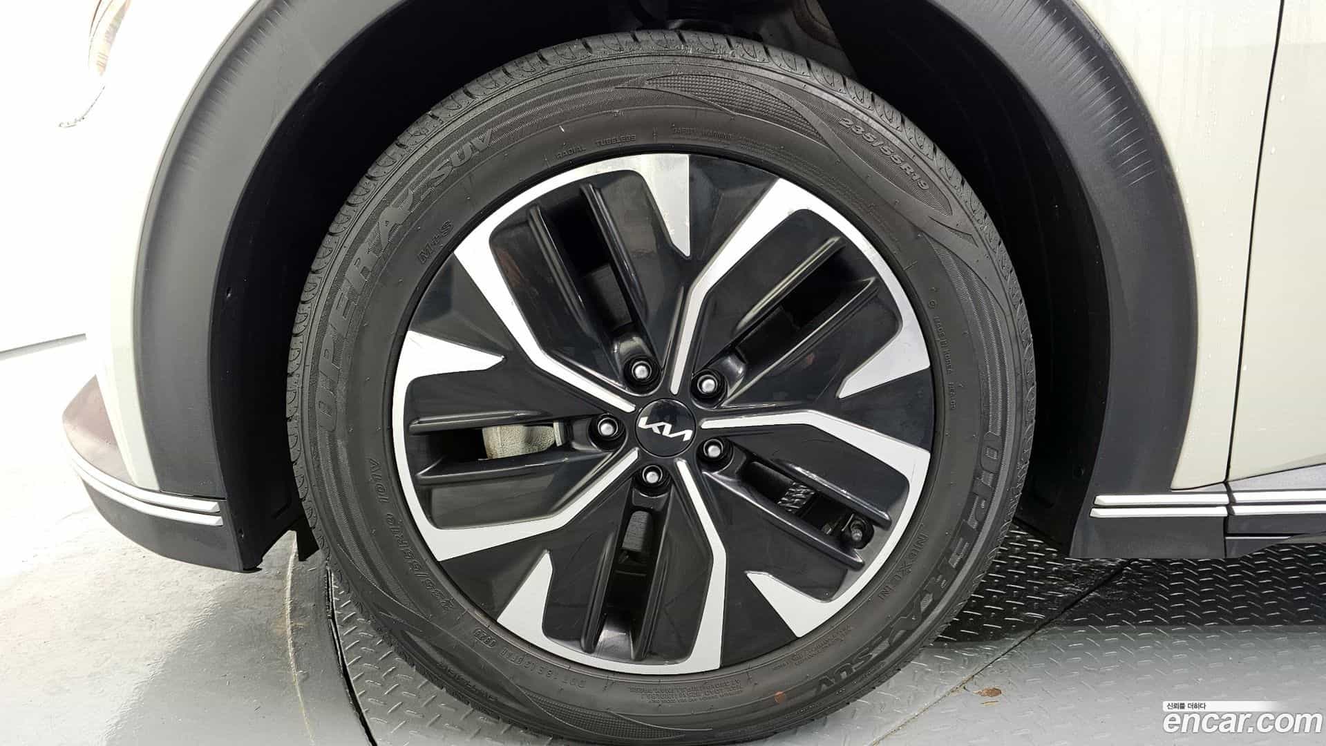 EV6 Kia 2021.10-OUTER-005