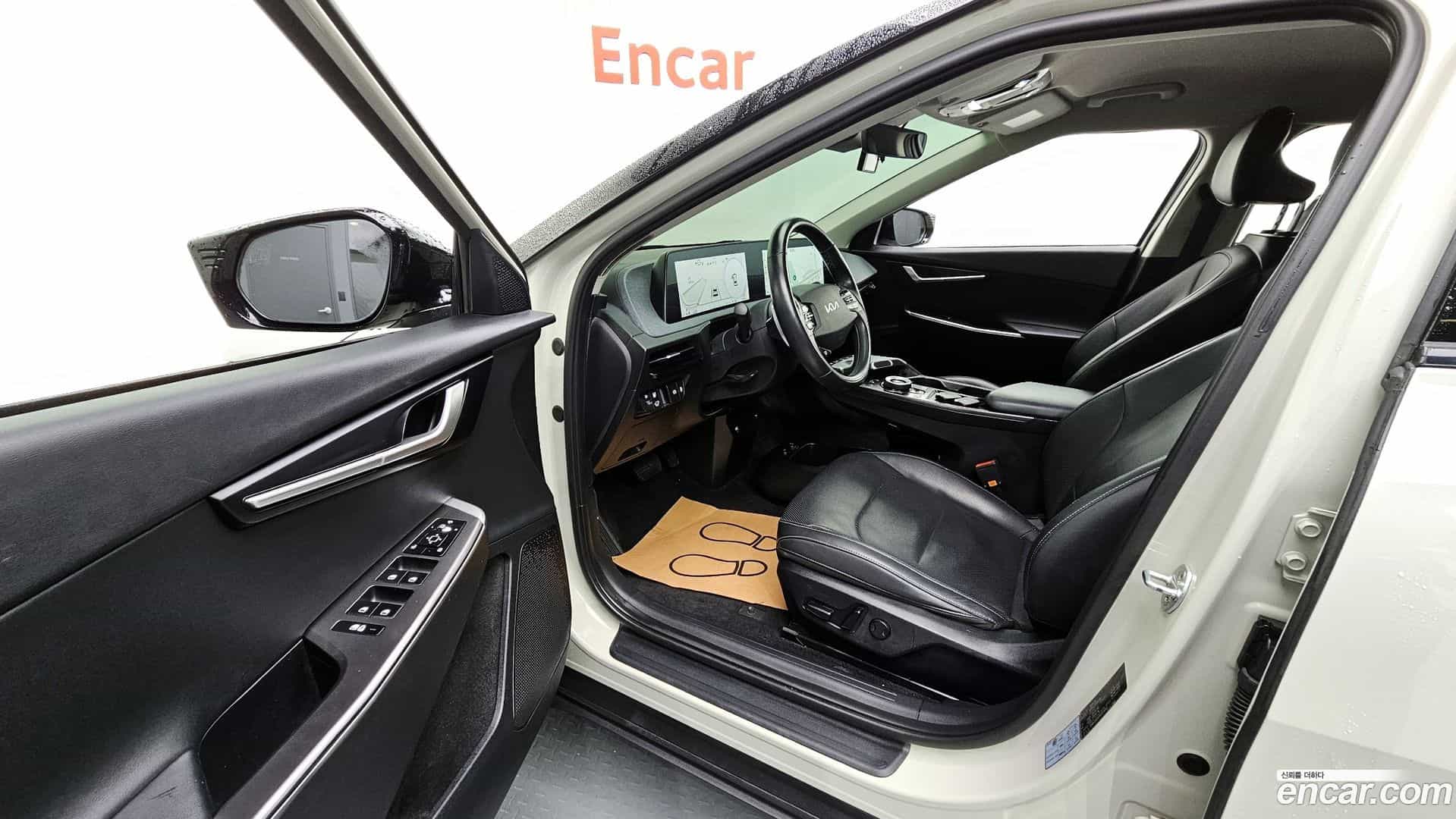 EV6 Kia 2021.10-INNER-010