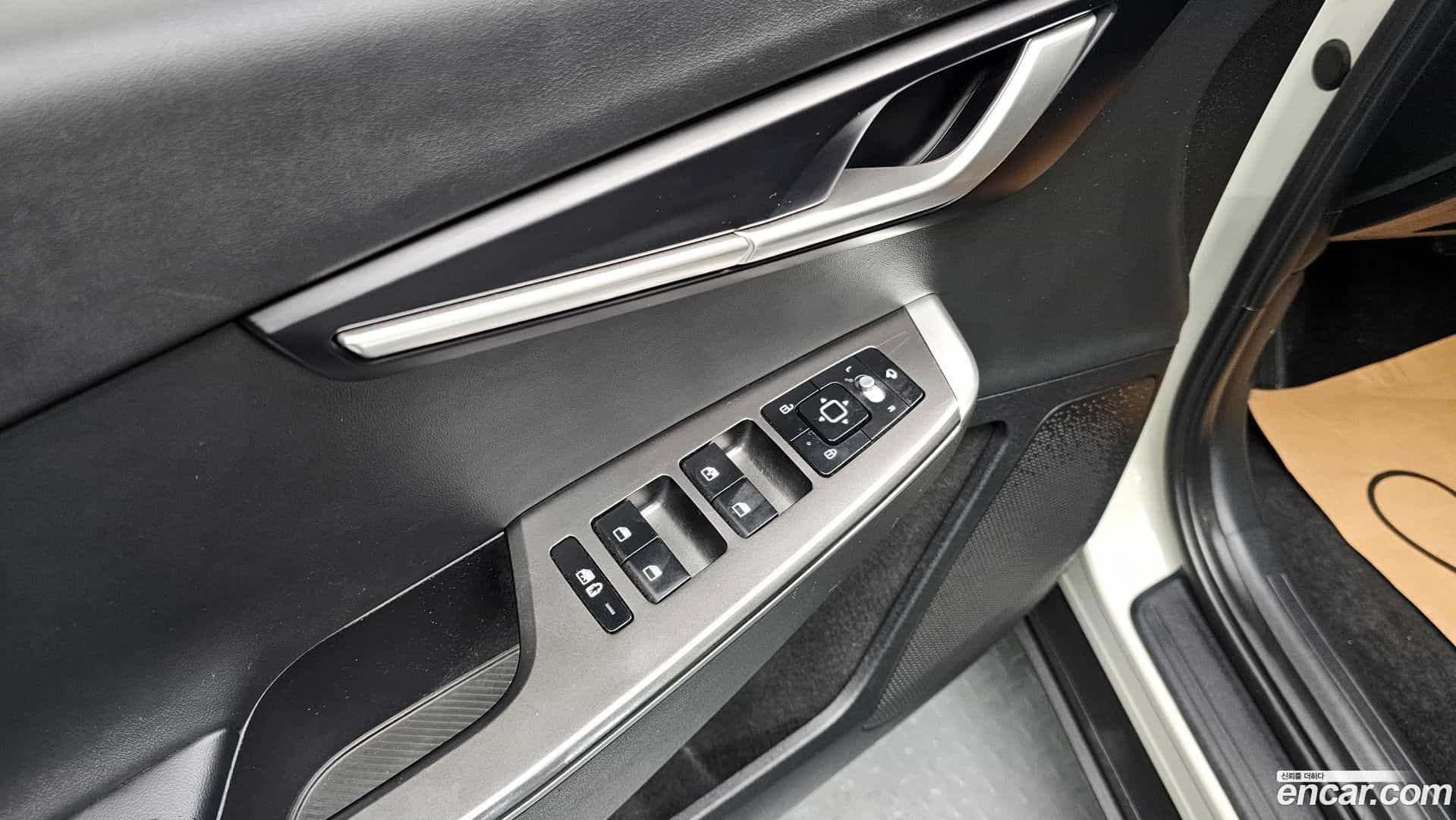 EV6 Kia 2021.10-OPTION-017