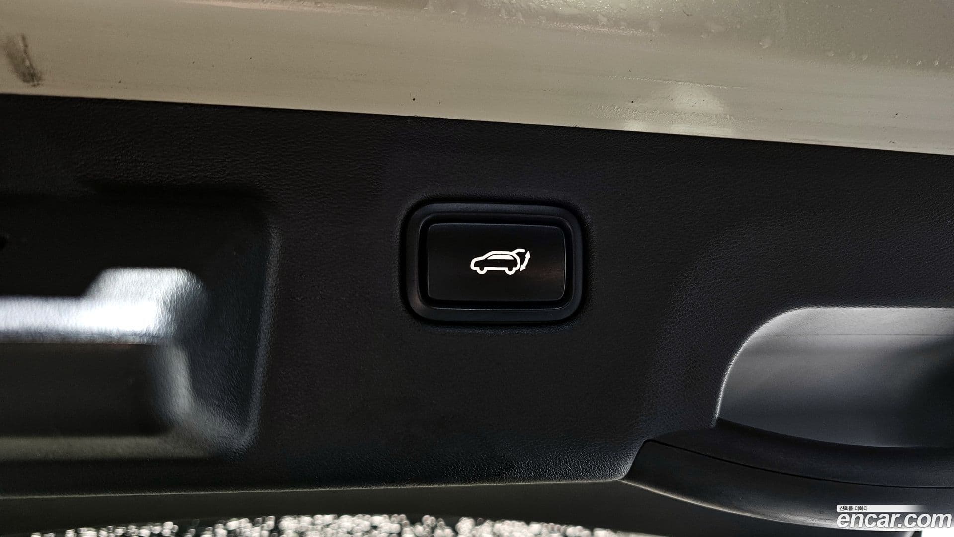 Main__Slider__Photo:EV6 Kia 2021.10-19