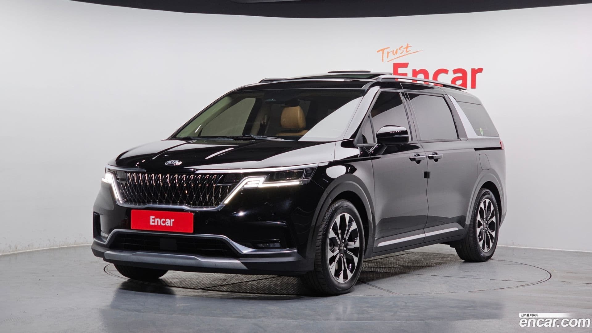 Main__Slider__Photo:Canival Kia 2021.2-0