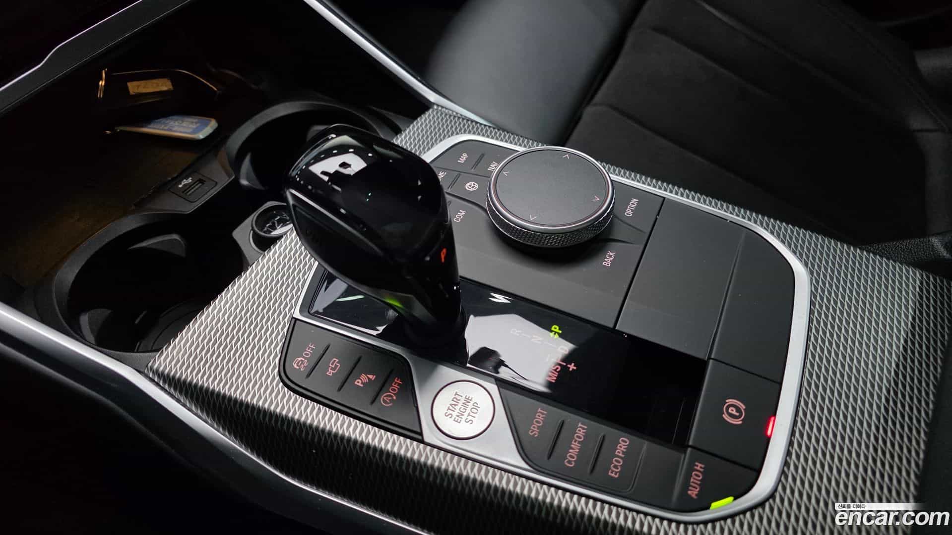 3-Series BMW 2021.3-INNER-009