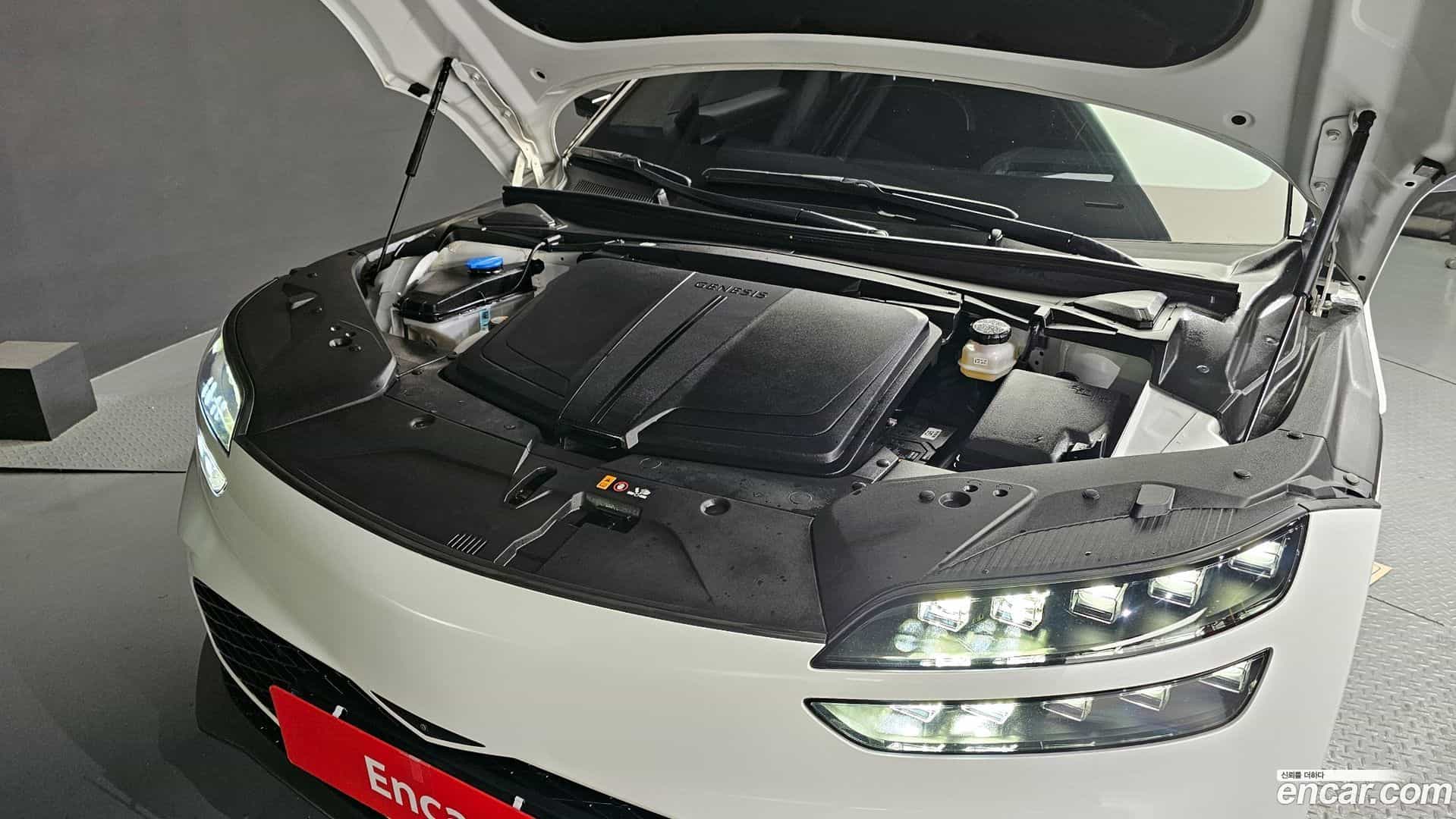 GV60 Genesis 2022.9-INNER-006
