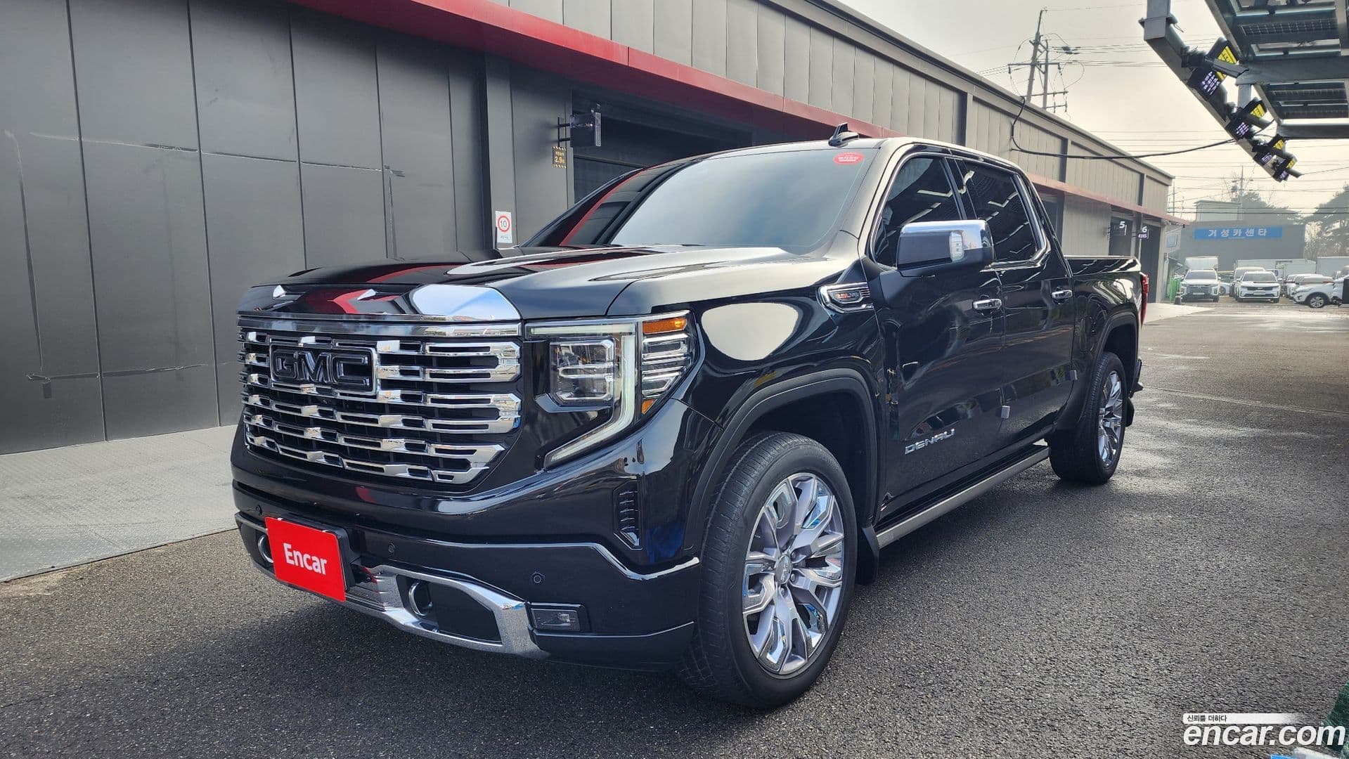 Main__Slider__Photo:Sierra GMC 2023.2-0