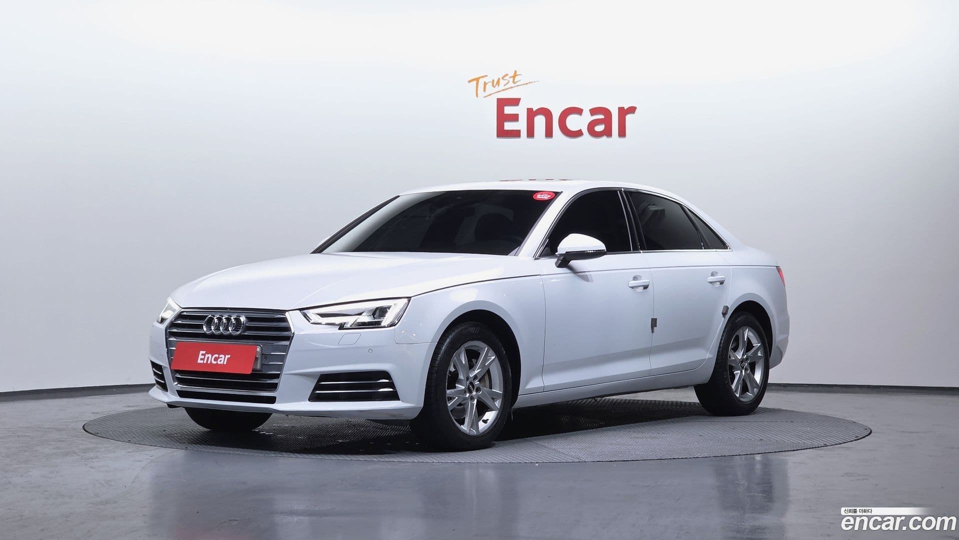 Main__Slider__Photo:A4 Audi 2018.9-0