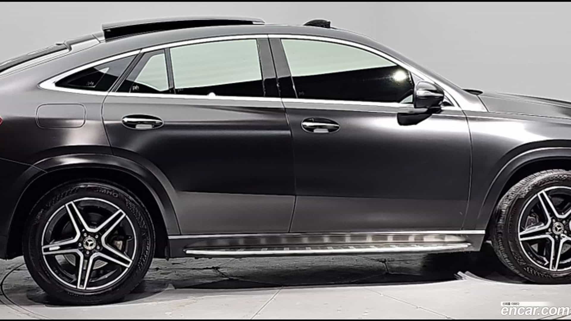 GLE-Class Mercedes-Benz 2021.1-OUTER-004