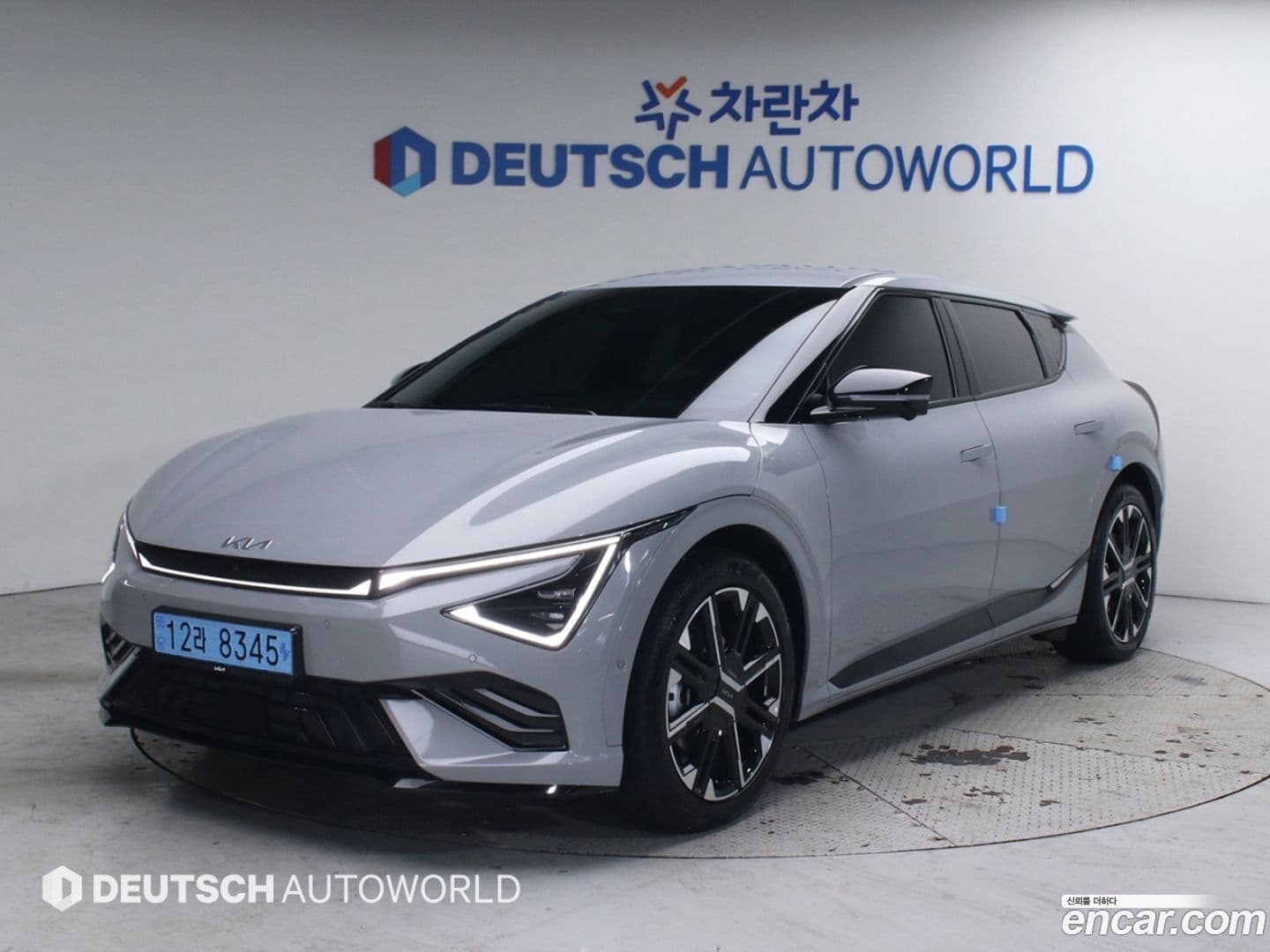 Main__Slider__Photo:EV6 Kia 2025.9-0