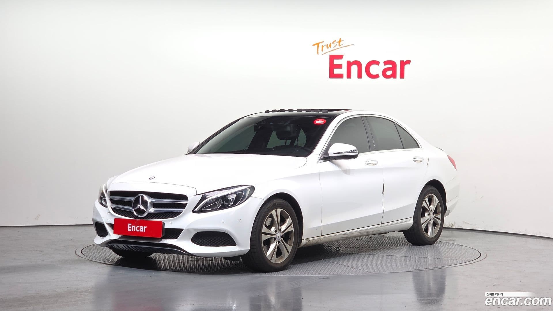 Main__Slider__Photo:C-Class Mercedes-Benz 2017.0-0