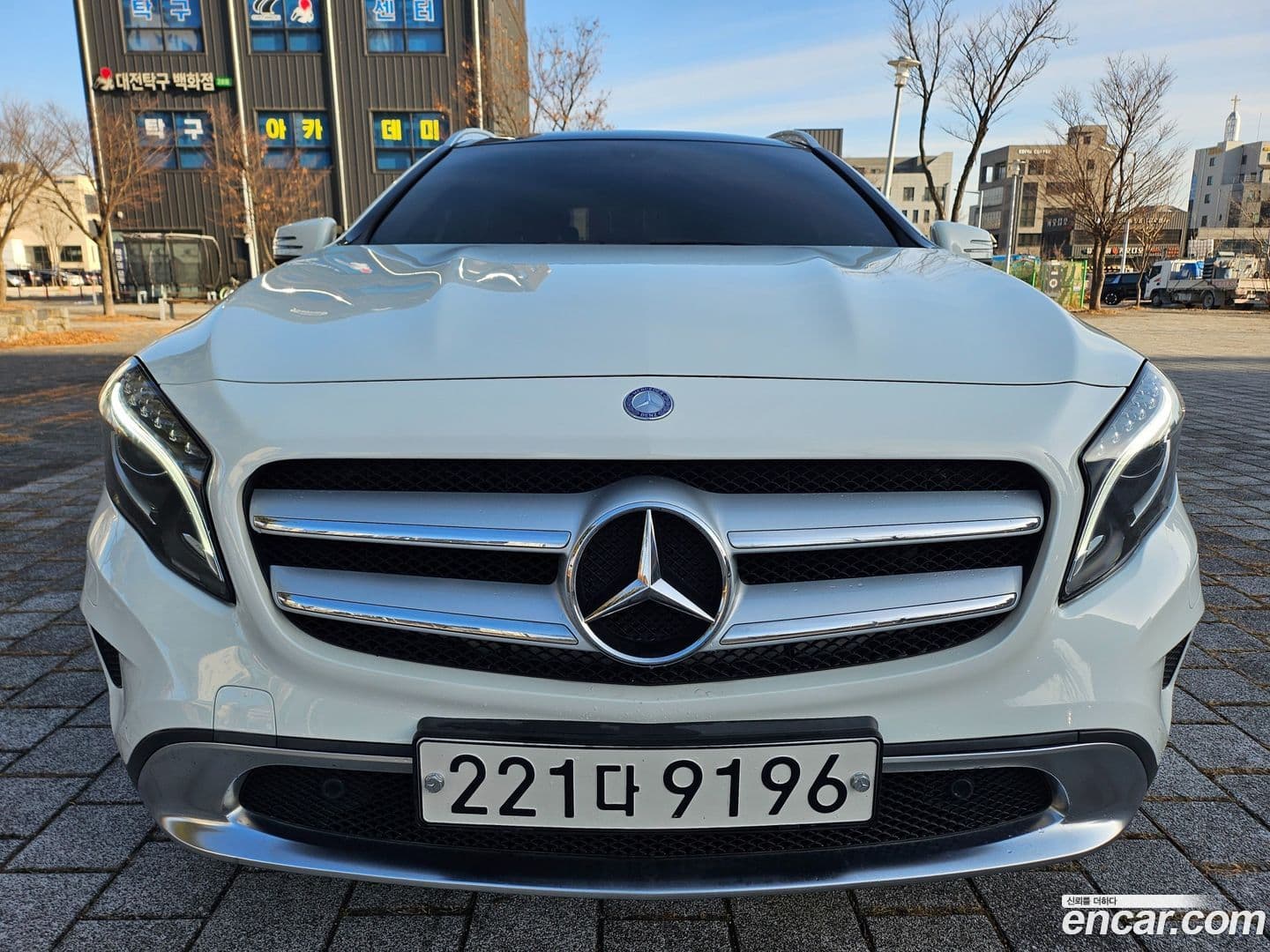 Main__Slider__Photo:GLA-Class Mercedes-Benz 2015.0-0