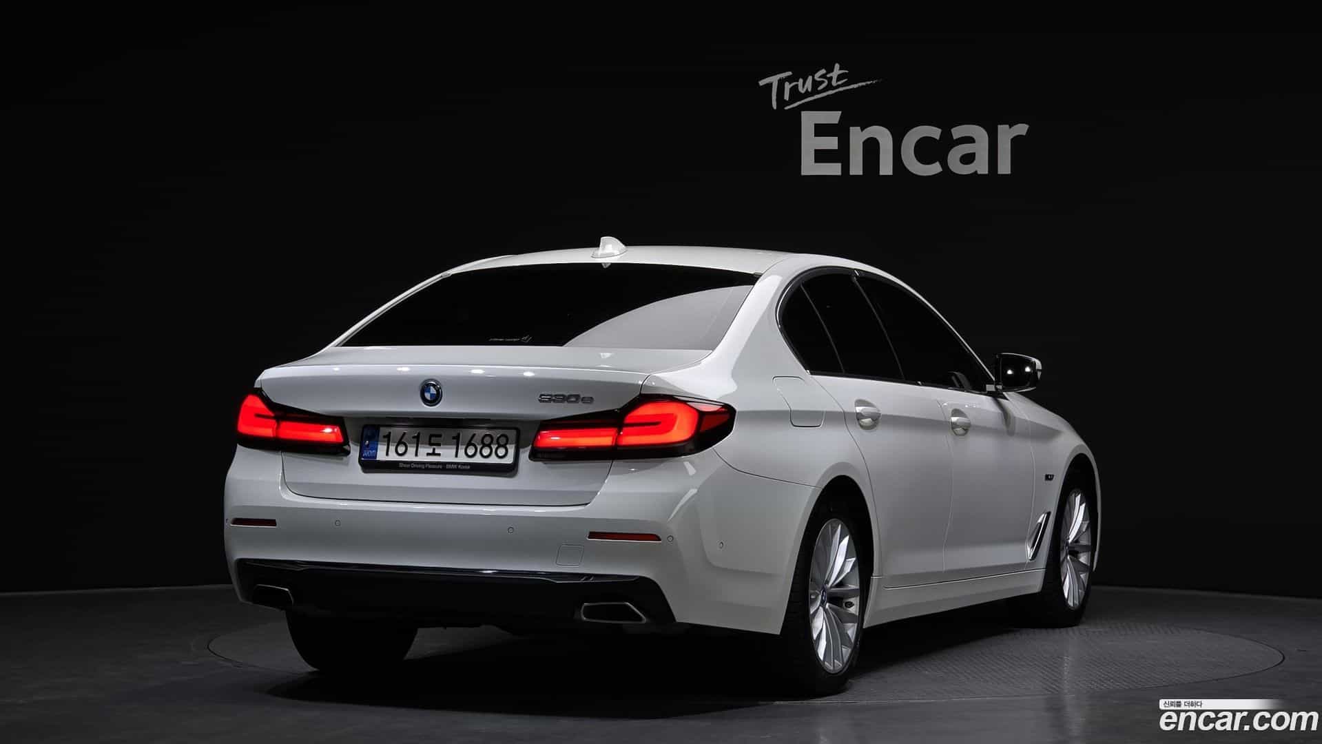 5-Series BMW 2022.2-OUTER-002