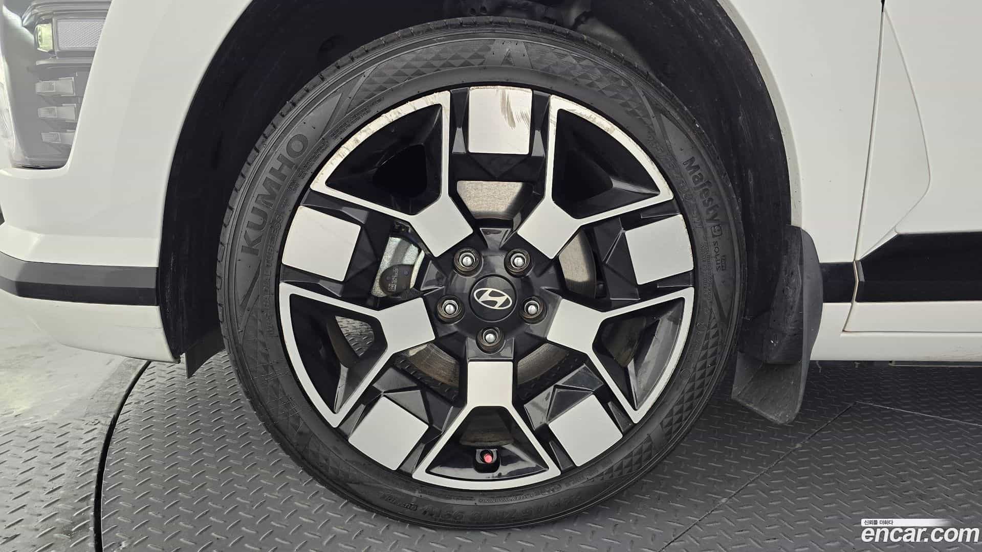 Kona Hyundai 2023.6-OUTER-005