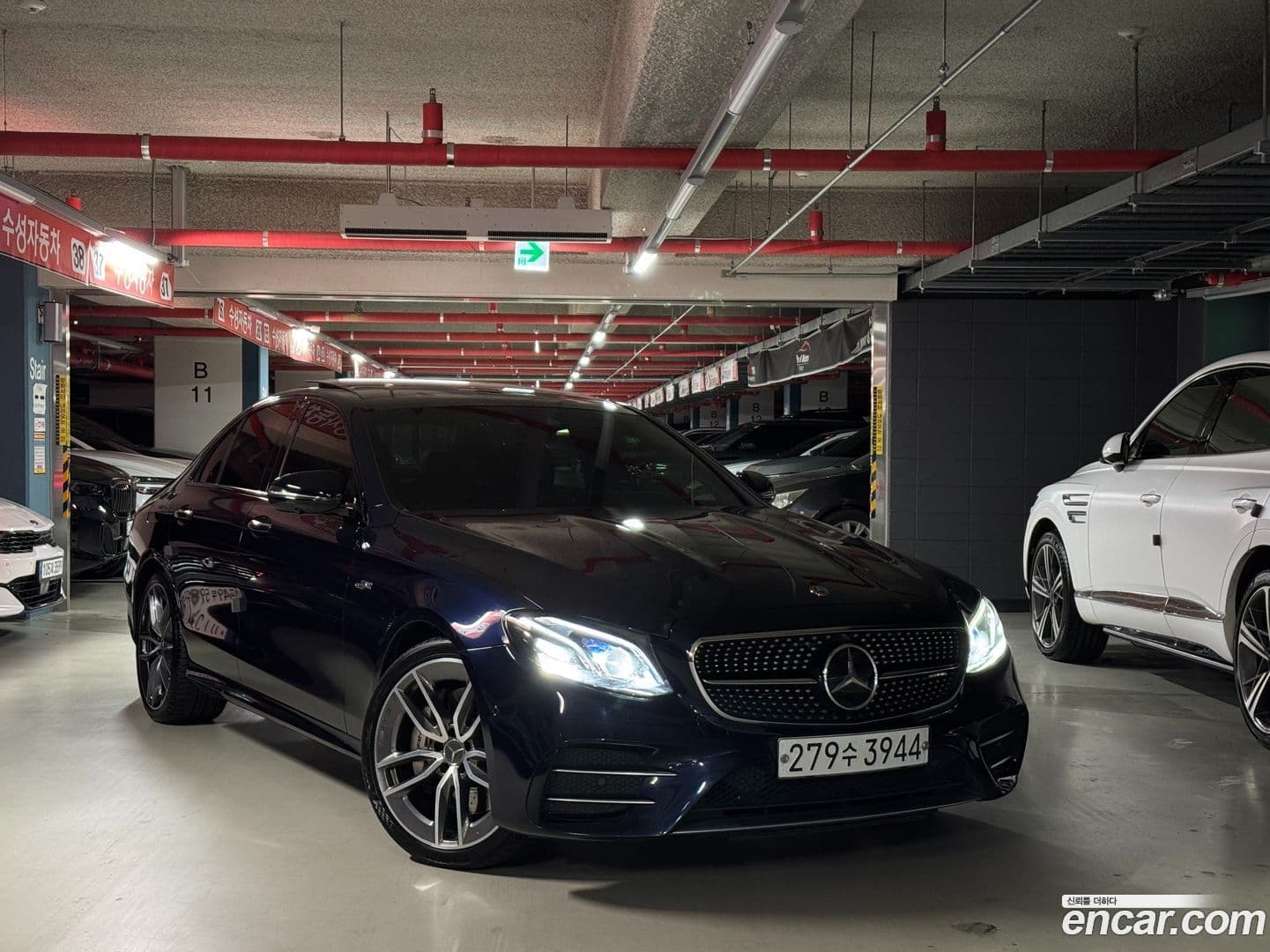 Main__Slider__Photo:E-Class Mercedes-Benz 2019.11-0