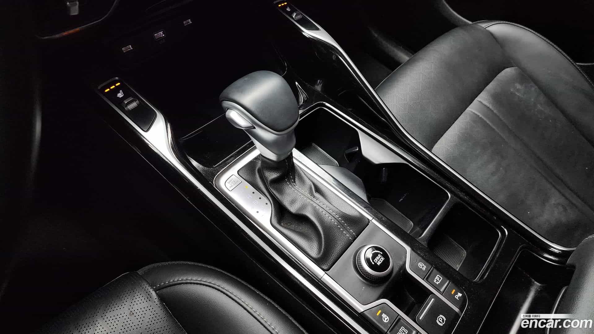 Sorento Kia 2023.0-INNER-009