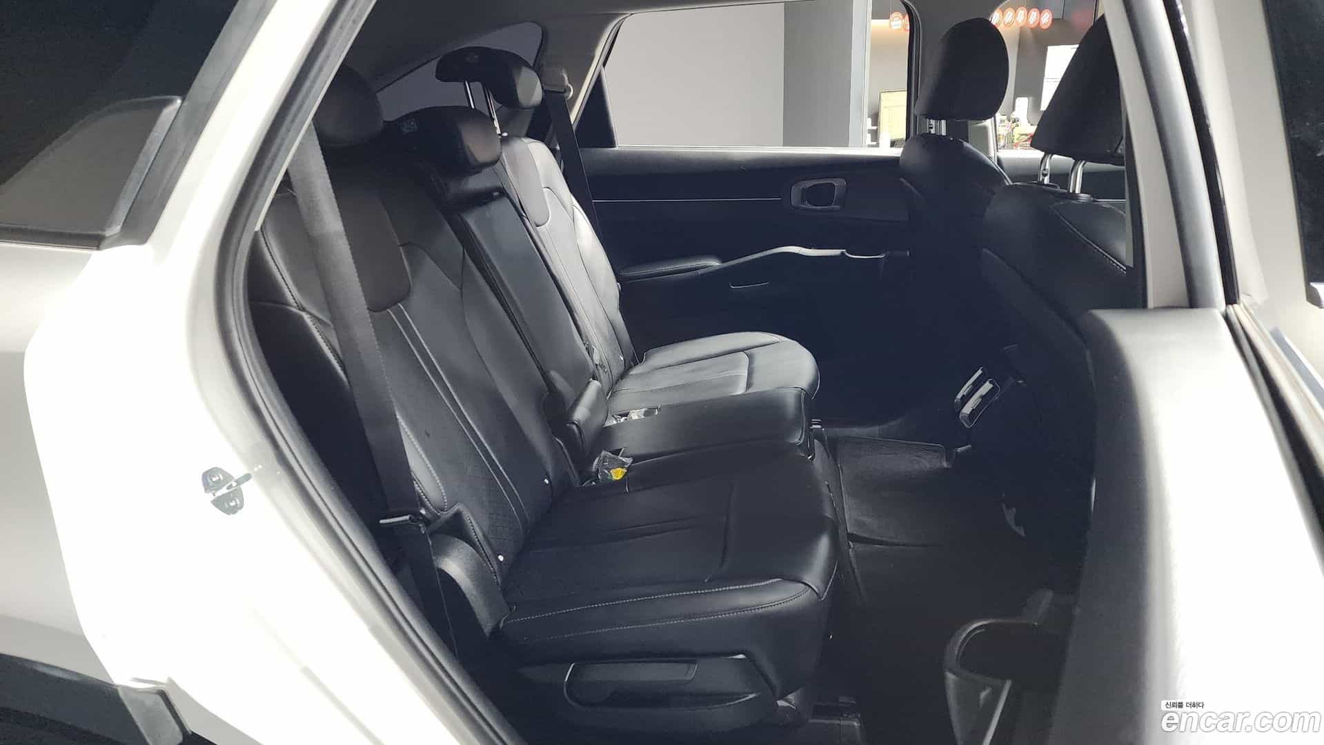 Sorento Kia 2023.0-OPTION-016