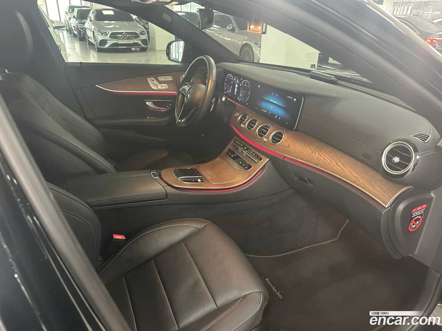 E-Class Mercedes-Benz 2021.11-INNER-009