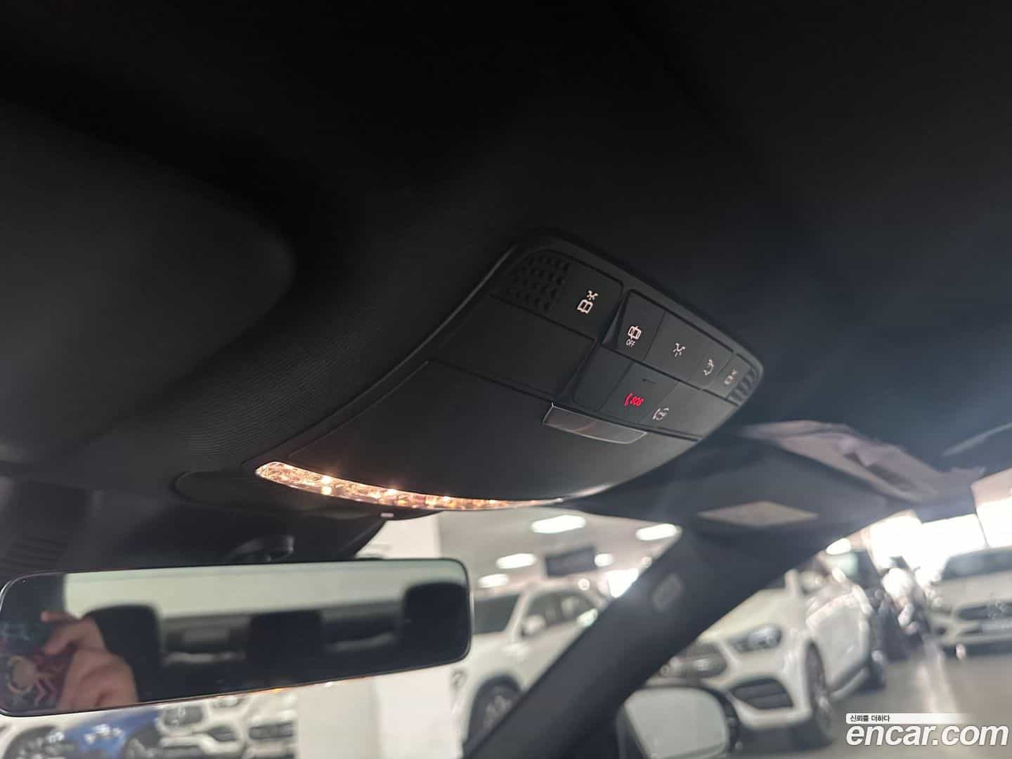 E-Class Mercedes-Benz 2021.11-OPTION-021