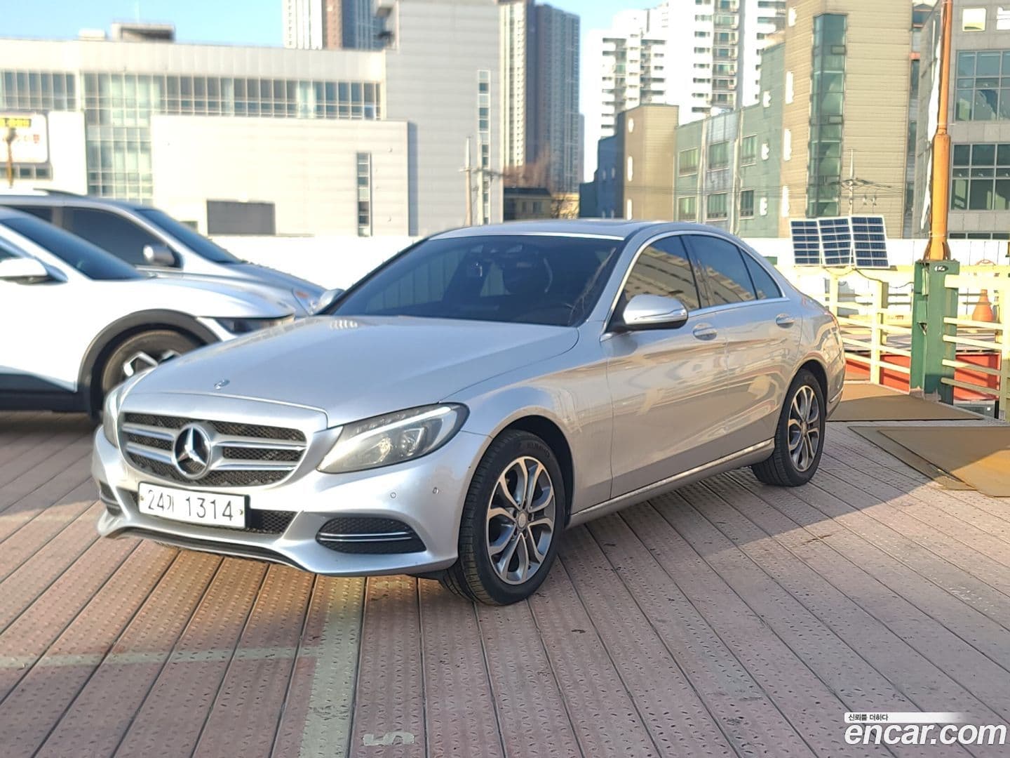 Main__Slider__Photo:C-Class Mercedes-Benz 2014.7-0