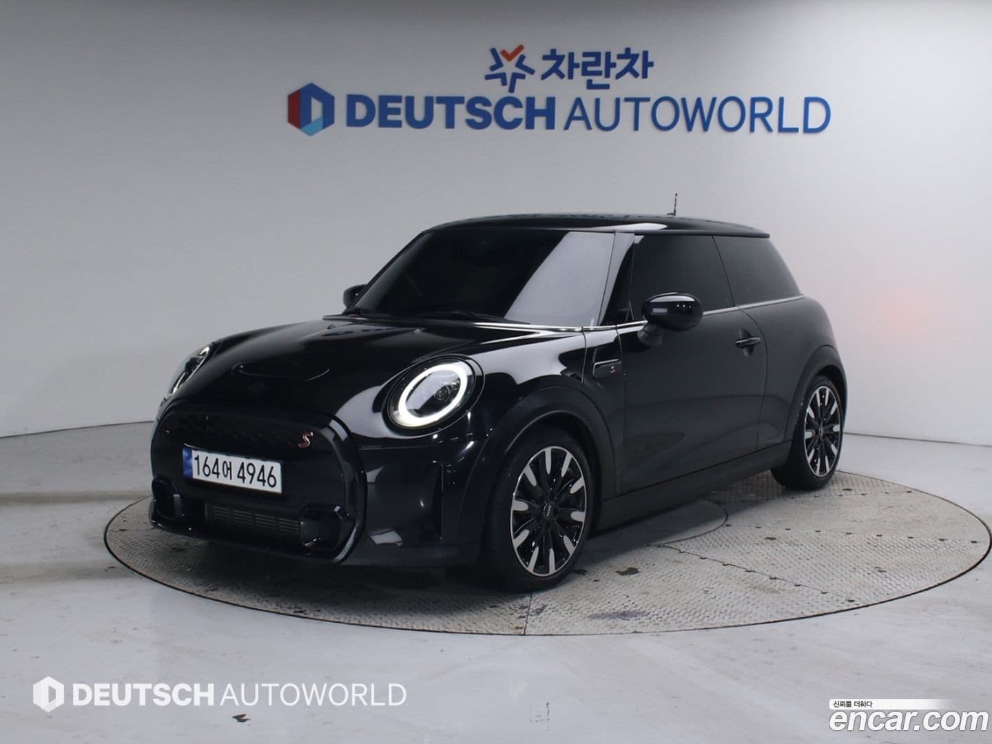 Main__Slider__Photo:Cooper Mini 2022.7-0