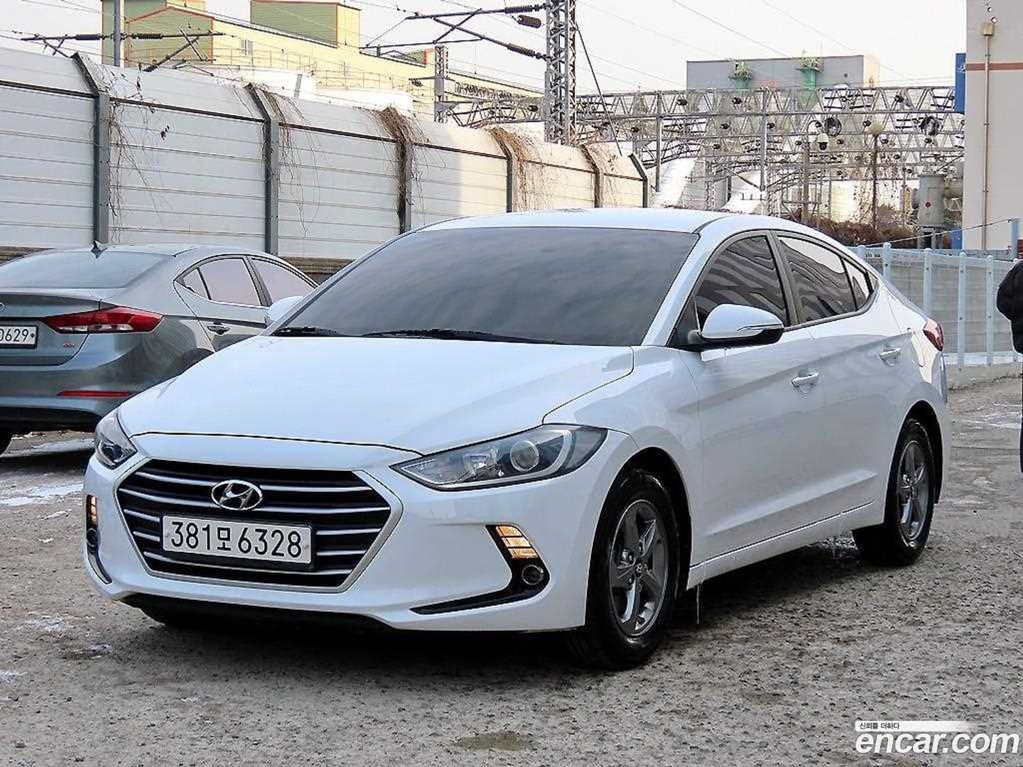 Main__Slider__Photo:AVANTE Hyundai 2017.0-0