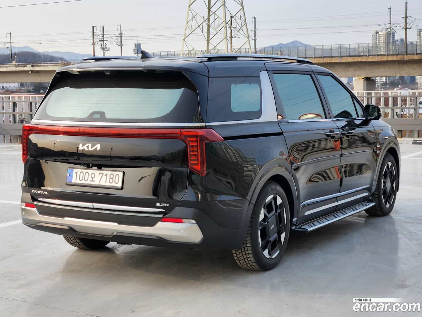 Canival Kia 2023.11-OUTER-005