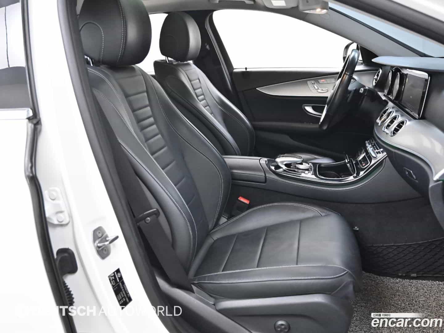E-Class Mercedes-Benz 2017.0-INNER-010