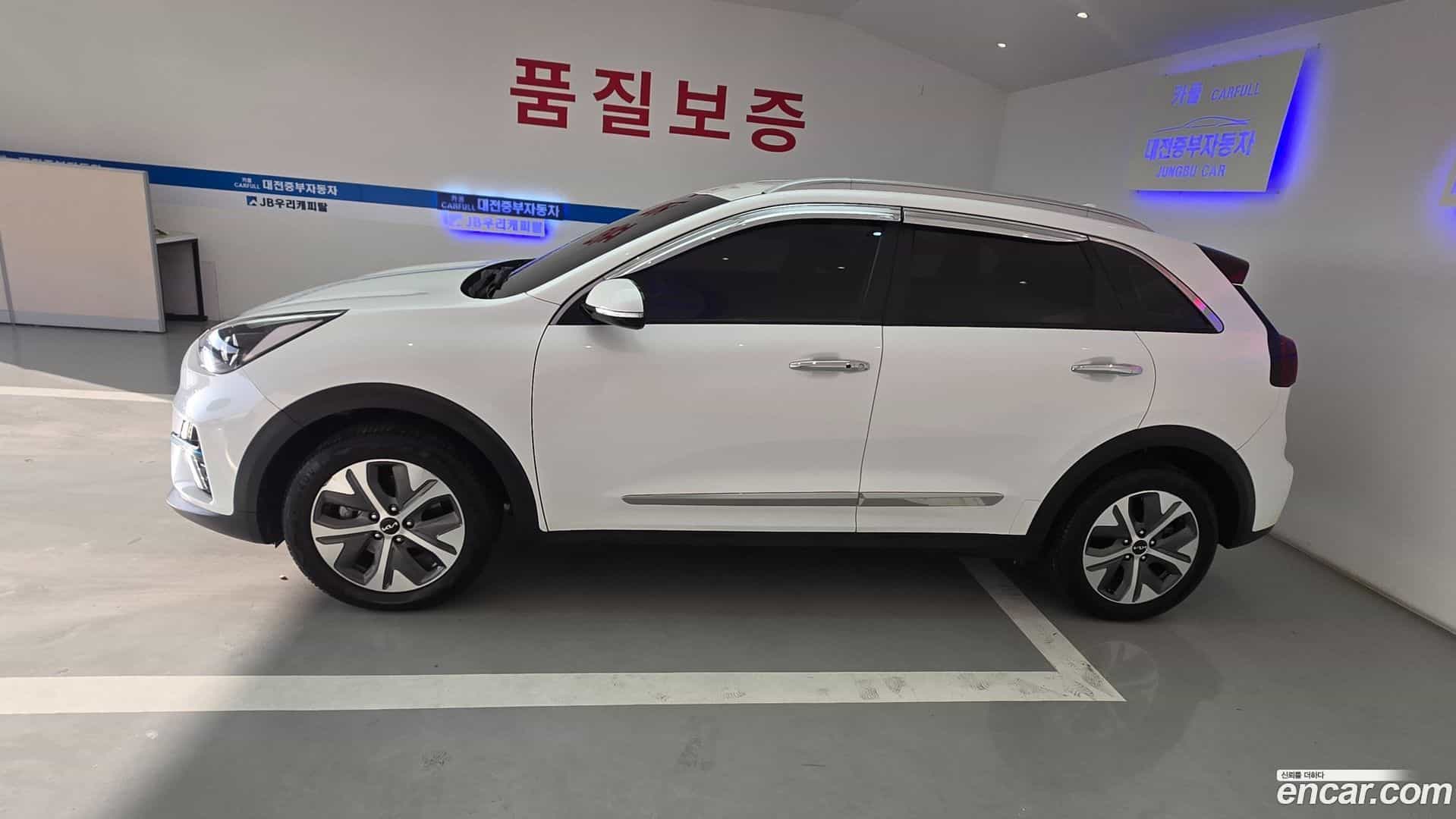 Niro Kia 2022.2-OUTER-002