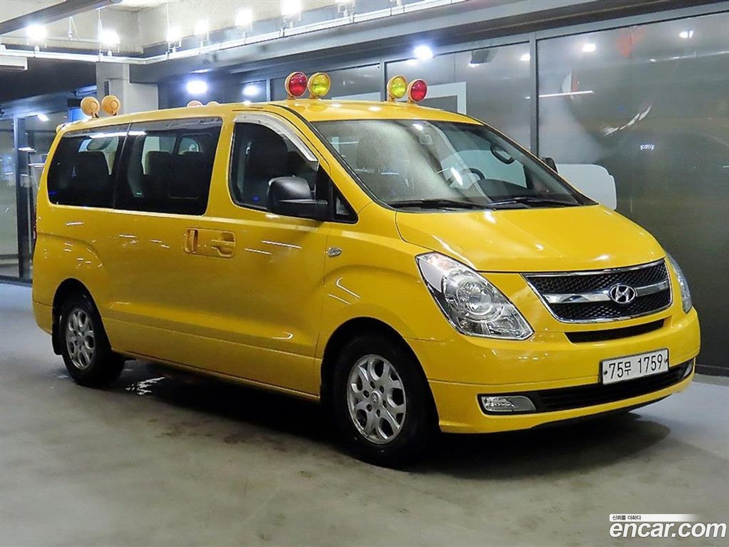 Main__Slider__Photo:Starex Hyundai 2015.4-0