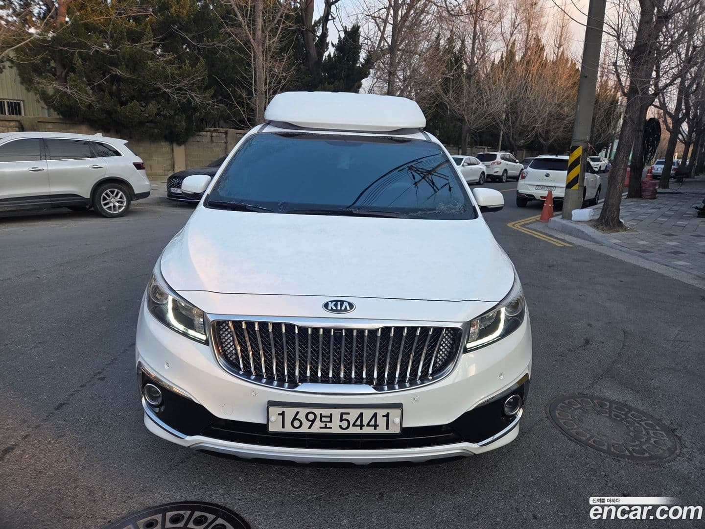 Main__Slider__Photo:Canival Kia 2017.10-0
